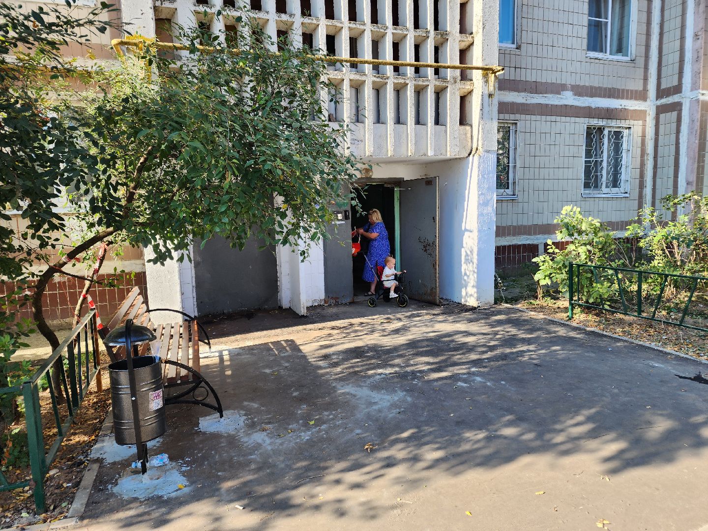 Чехов, улица Лопасненская, комплексное благоустройство двора, дворовая территория, парковки, тротуары, проезды, спортивная площадка, освещение, озеленение, формирование комфортной городской среды,