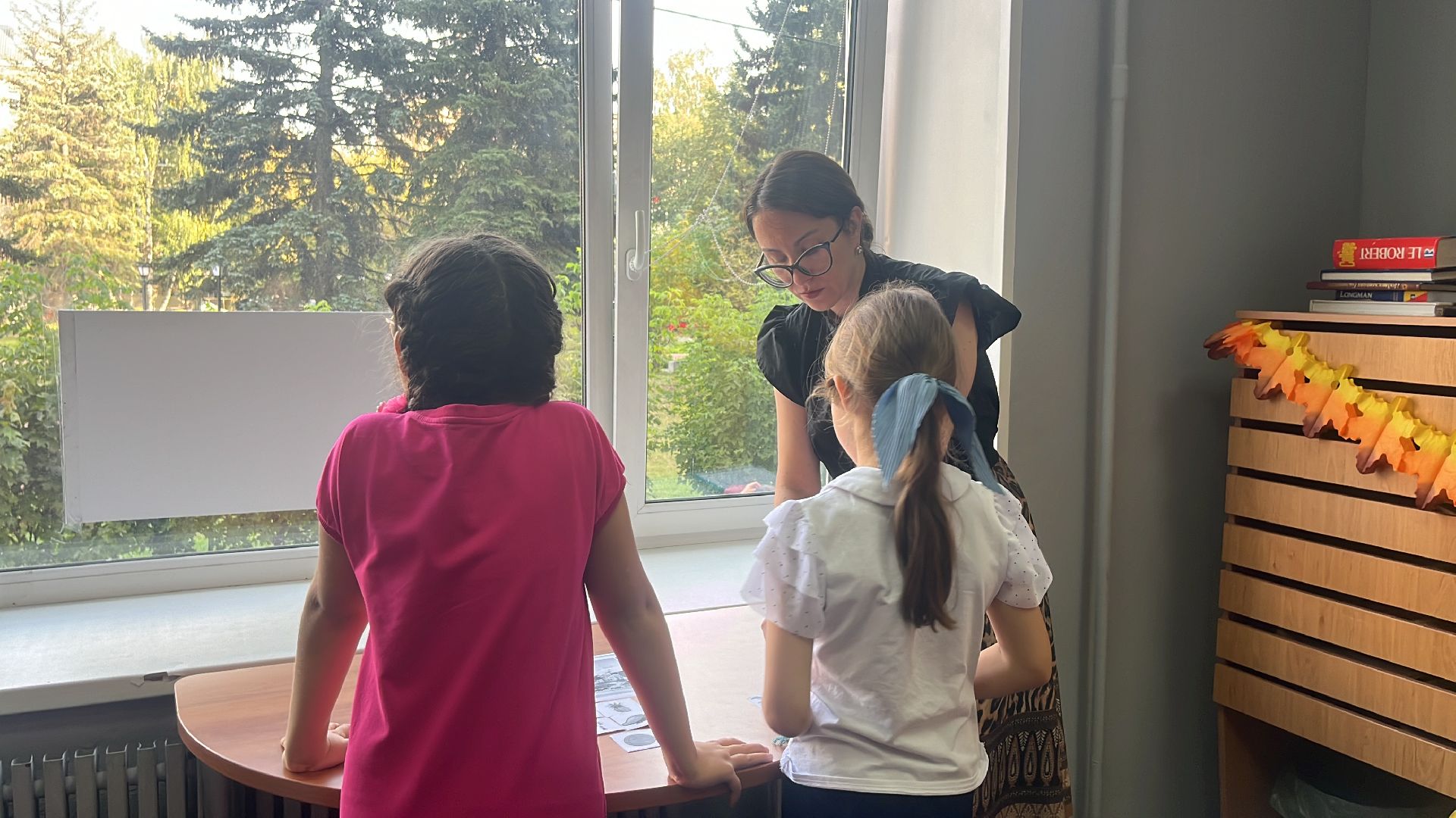 кружки, секции, занятия, занятия по английскому, английский язык,