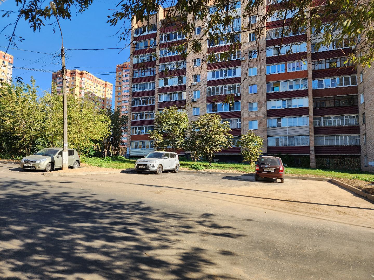 Чехов, улица Дружбы, комплексное благоустройство двора, дворовая территория, детская игровая площадка, парковки, тротуары, проезды, освещение, озеленение, формирование комфортной городской среды,