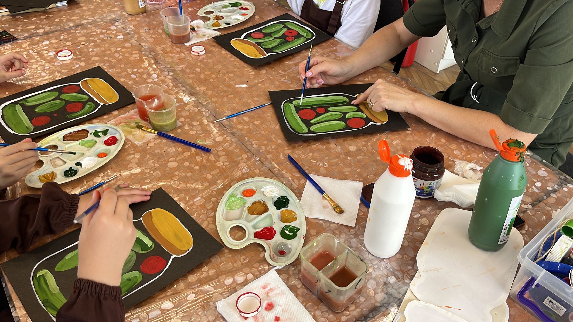 кружки, секции, рисование, художественная студия,