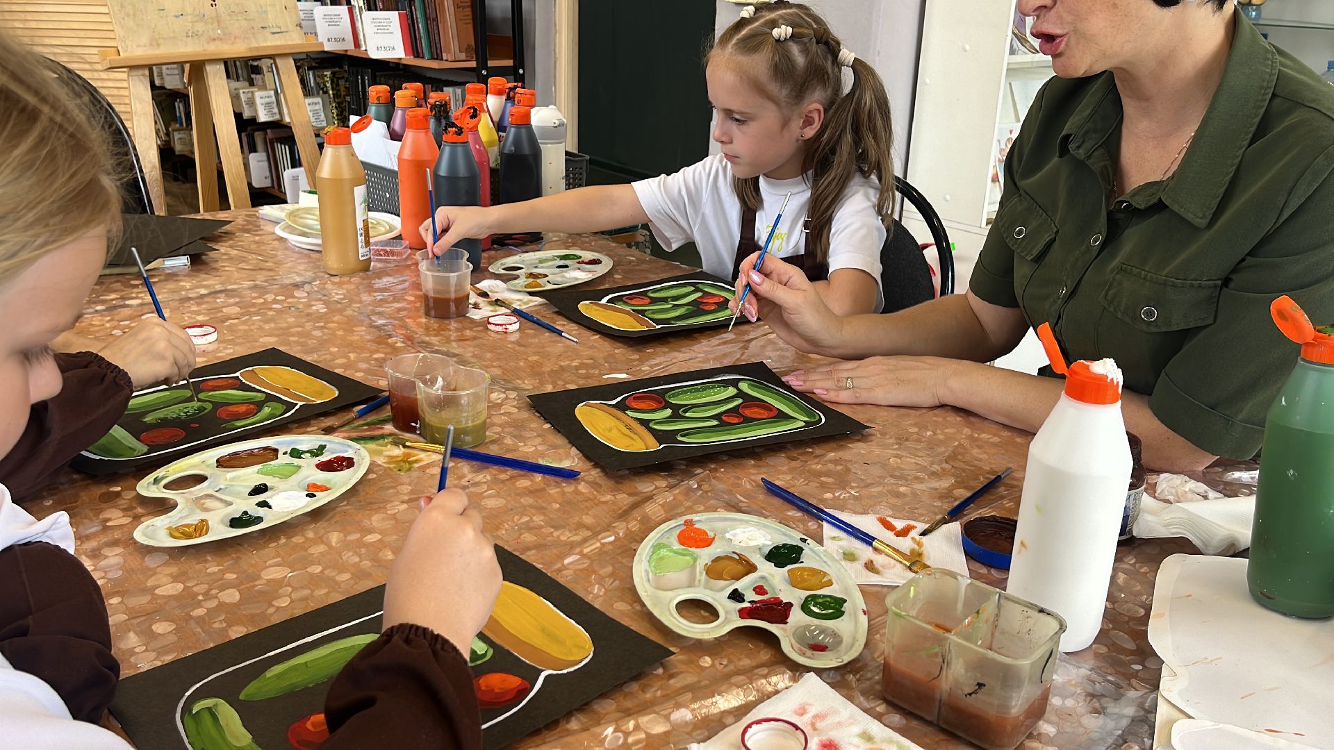 кружки, секции, рисование, художественная студия,