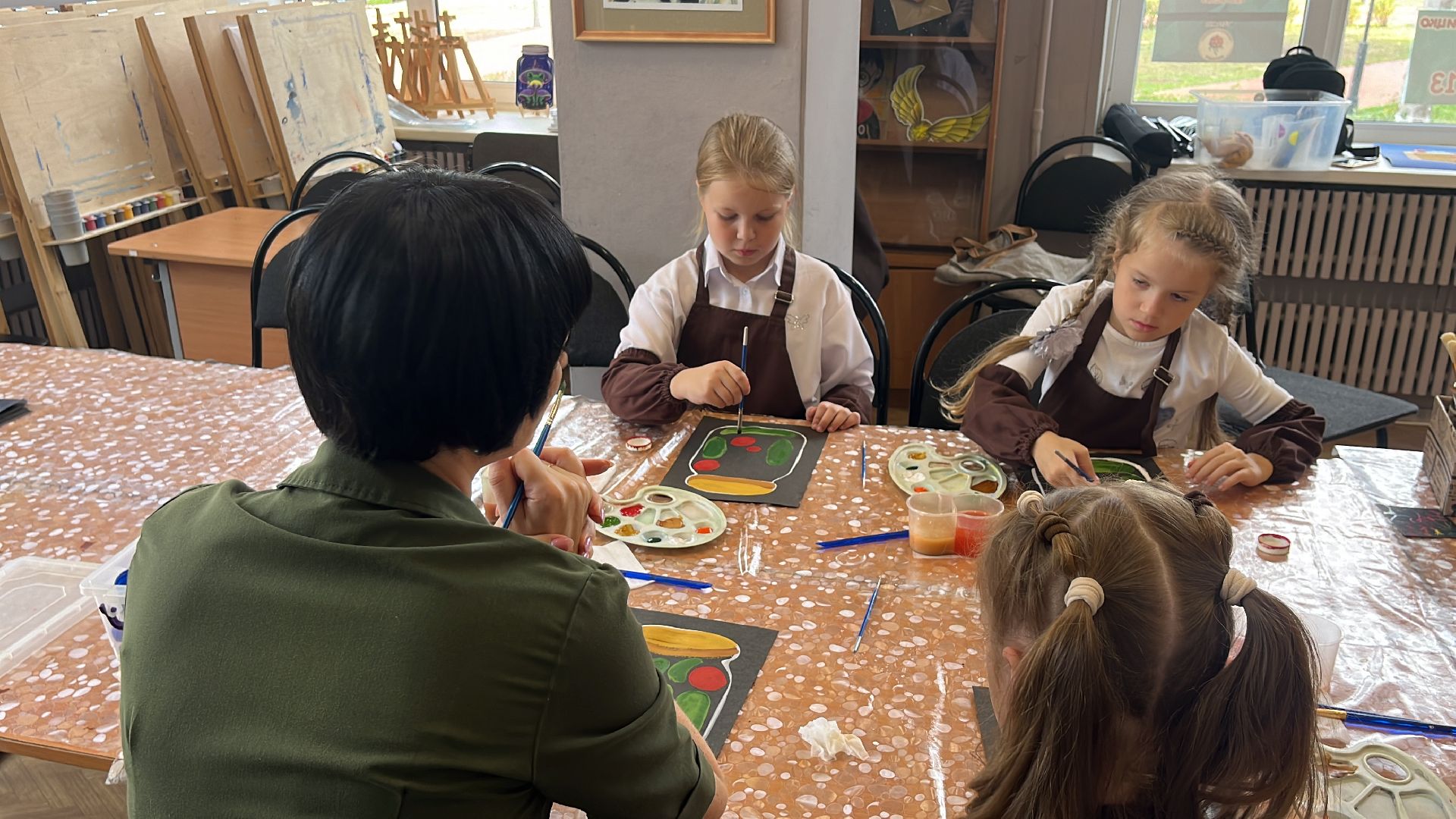 кружки, секции, рисование, художественная студия,