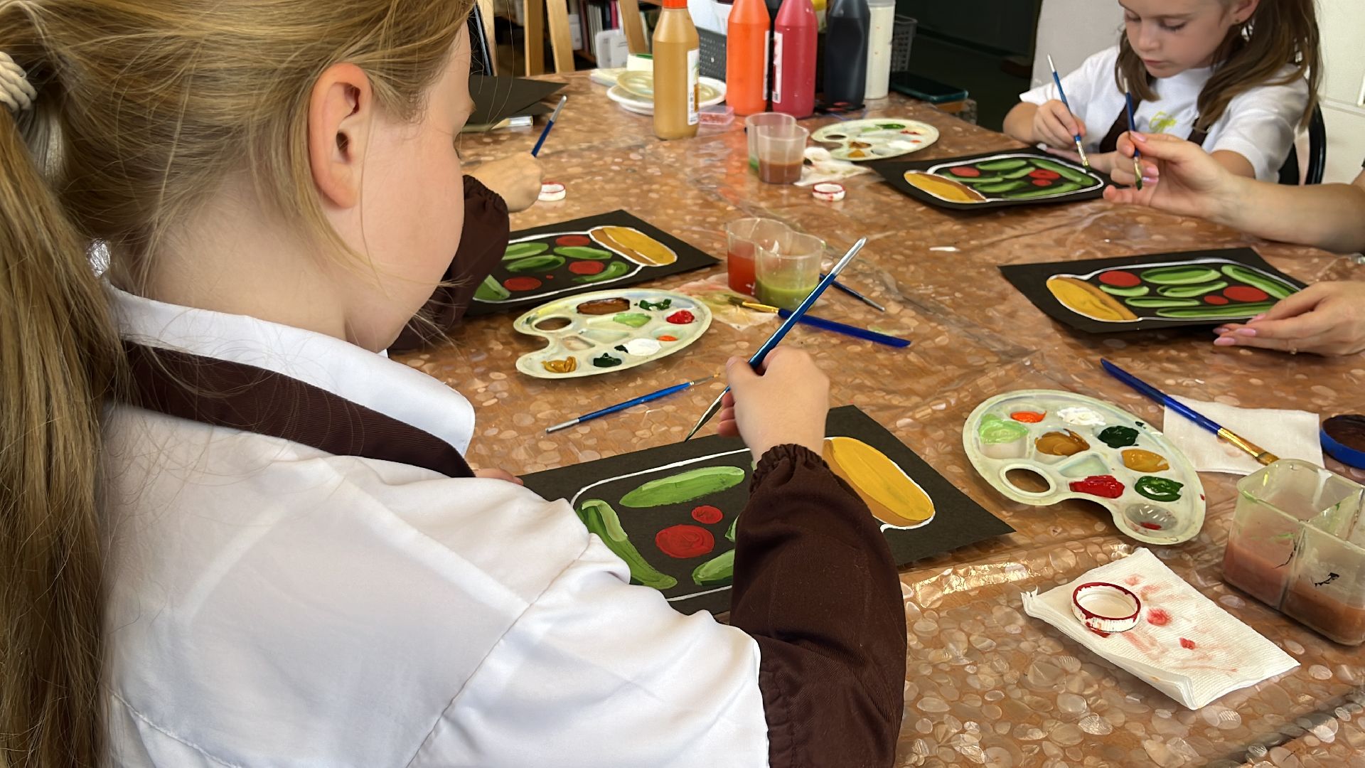 кружки, секции, рисование, художественная студия,