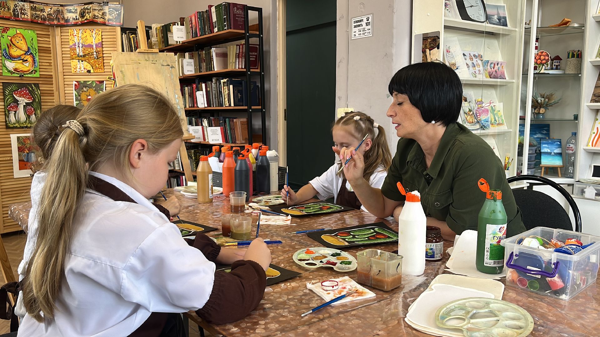 кружки, секции, рисование, художественная студия,