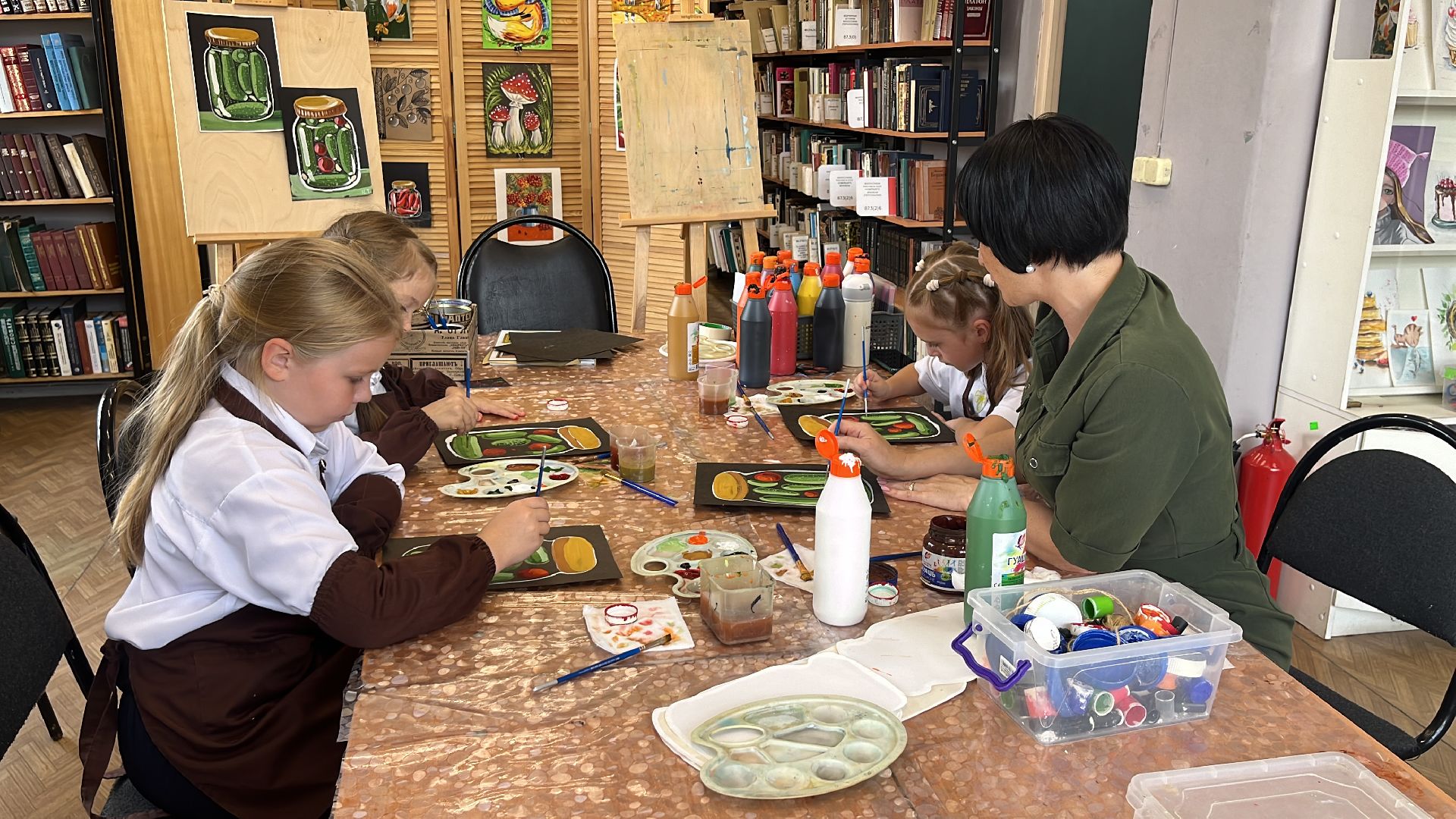 кружки, секции, рисование, художественная студия,