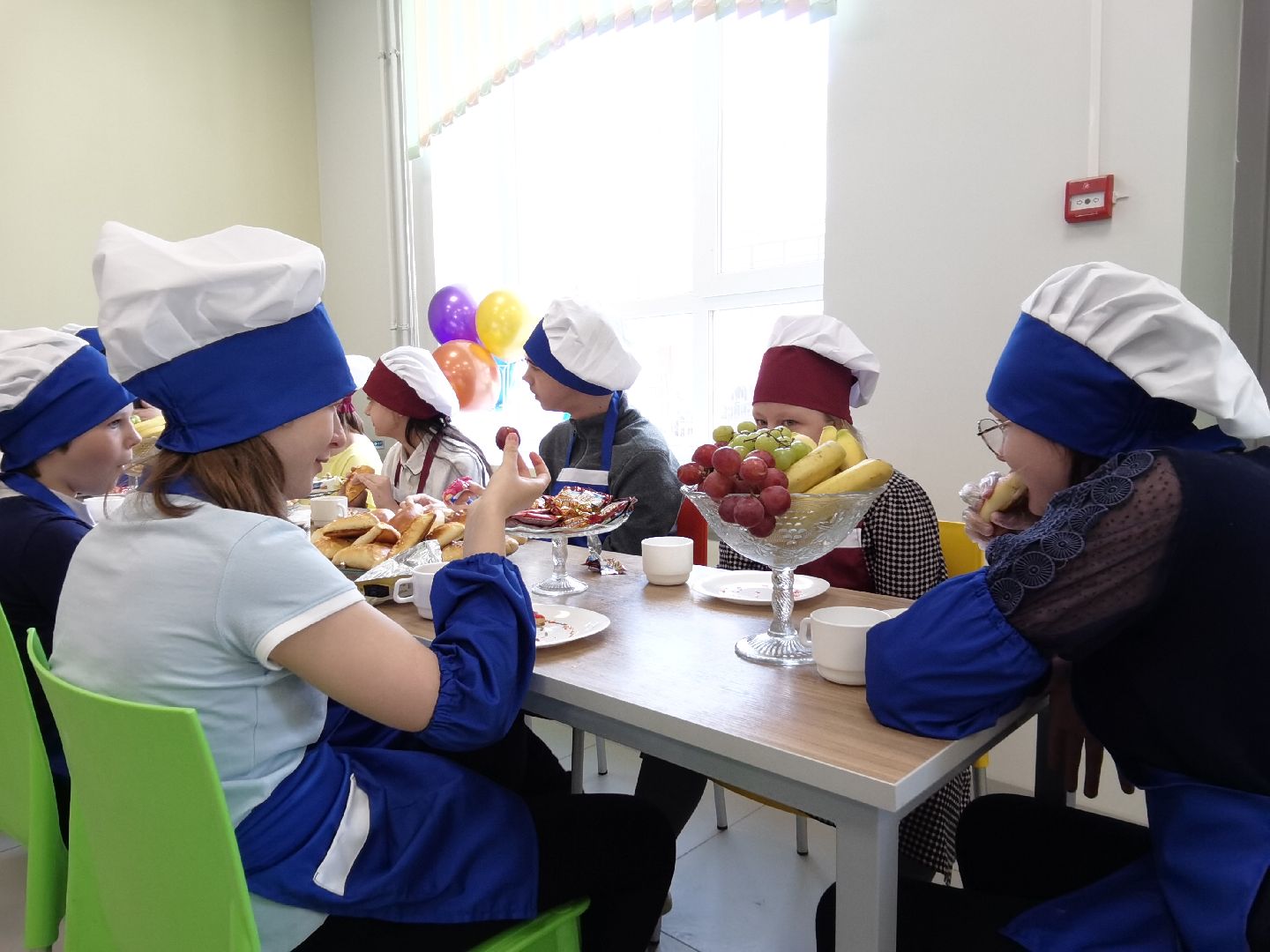 Балашиха, День космонавтики, школа №8 для детей с ОВЗ, печенье в виде звёзд, мастер-класс, комбинат питания