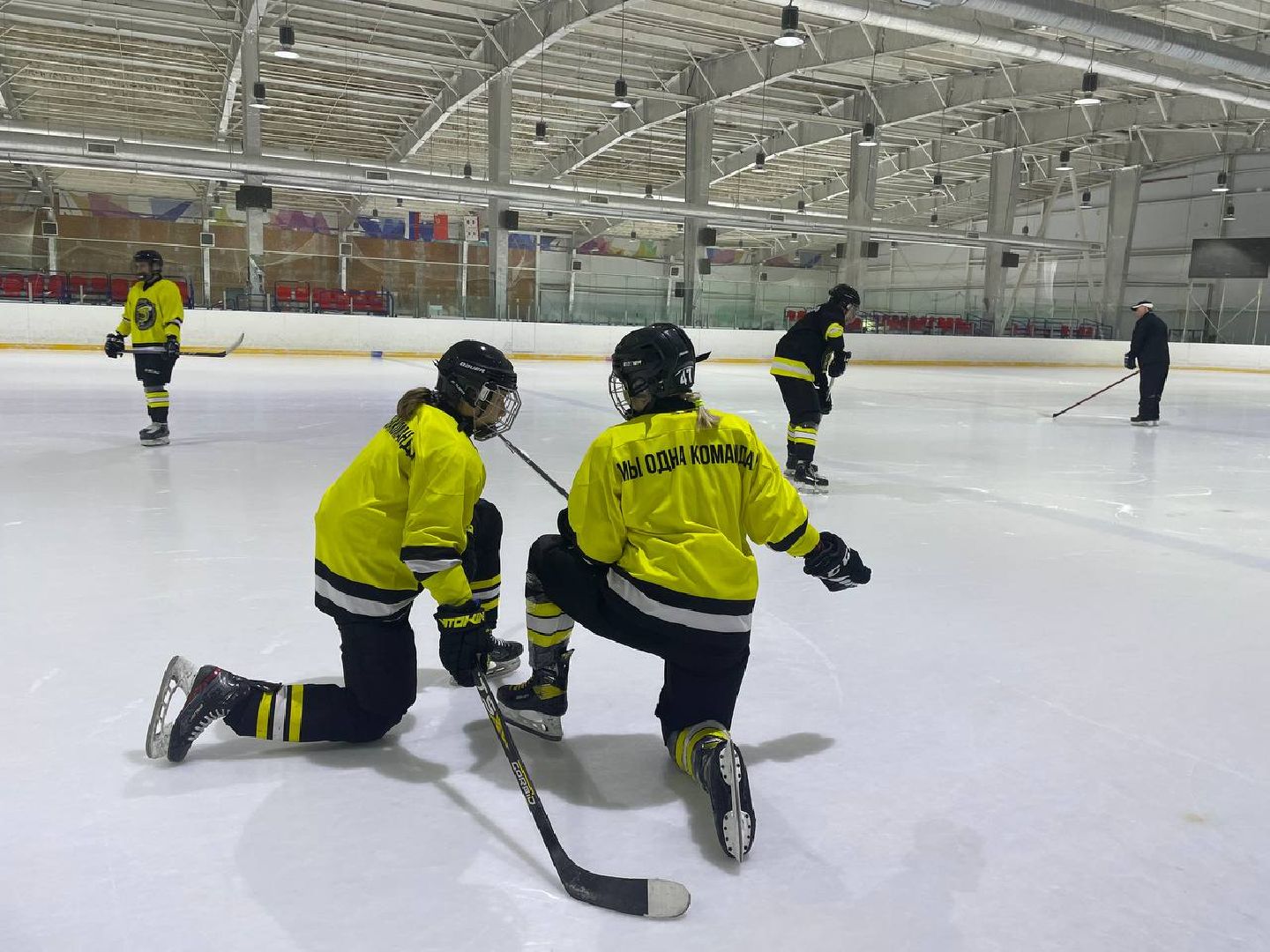 Дмитров, Клуб Торнадо, ЖХЛ,