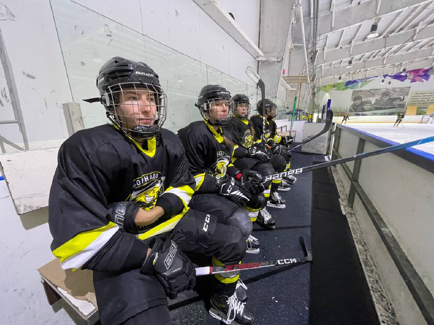 Дмитров, Клуб Торнадо, ЖХЛ,