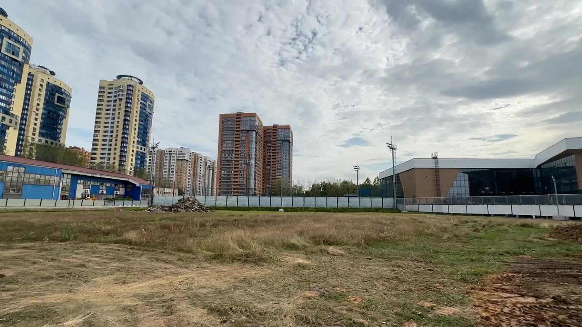 Реутов, стадион, реконструкций, футбол, трибуна, гостиница, строительство,