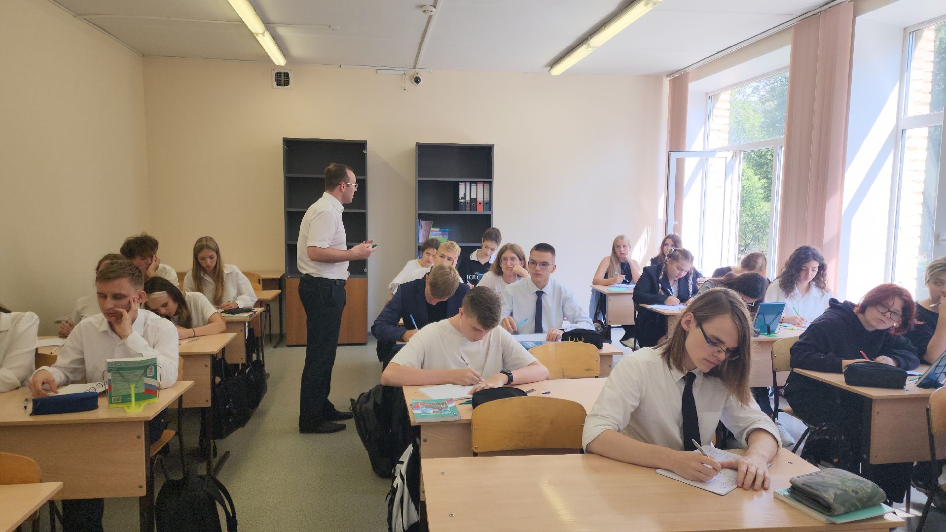 Подольск, образование, топ 100 учителей подмосковья, история и обществознание,