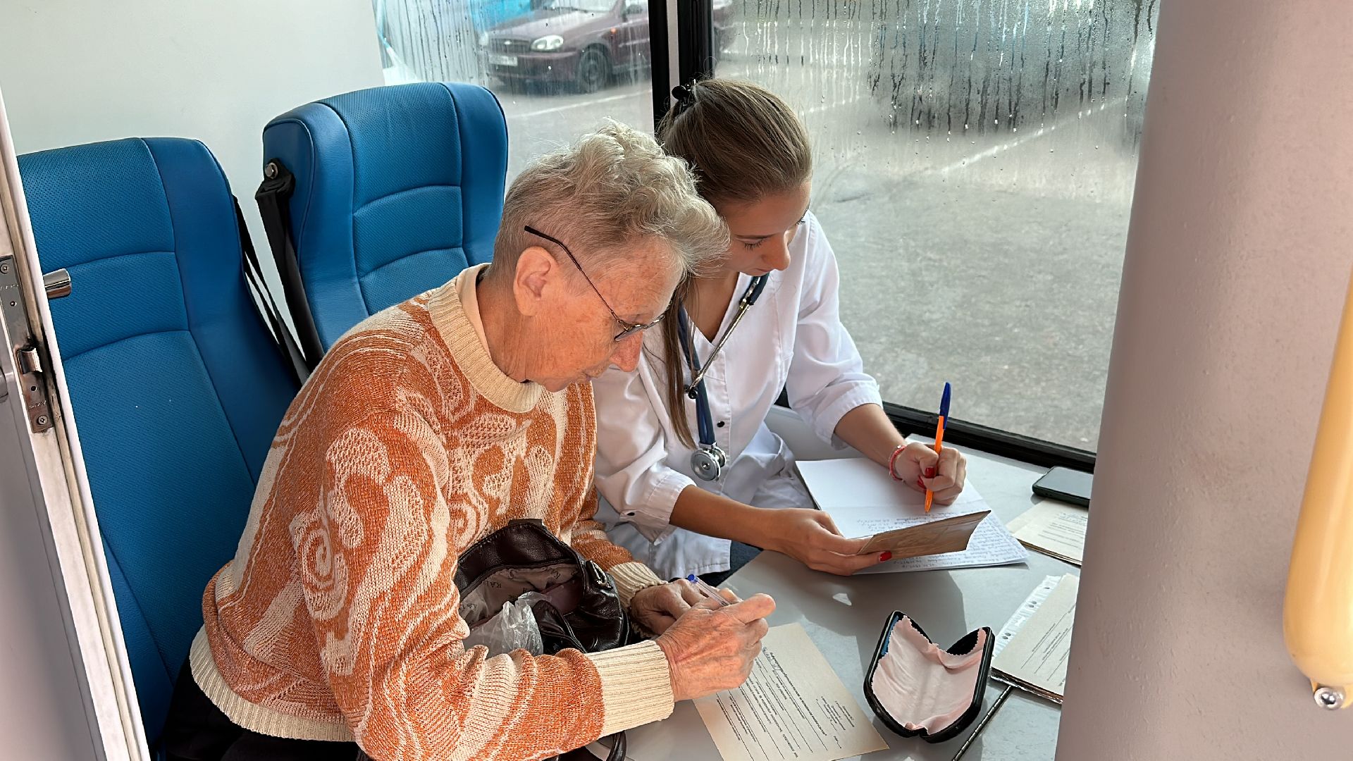 Клин, общество, медицина, вакцинация от гриппа, Подмосковье, врачи,