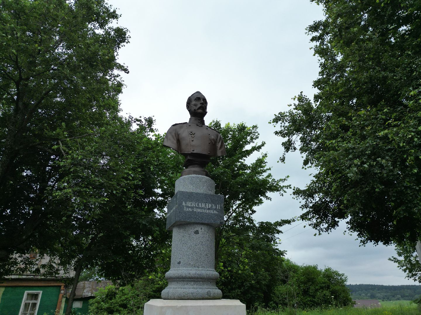 видео с коптера, памятник, бюст,