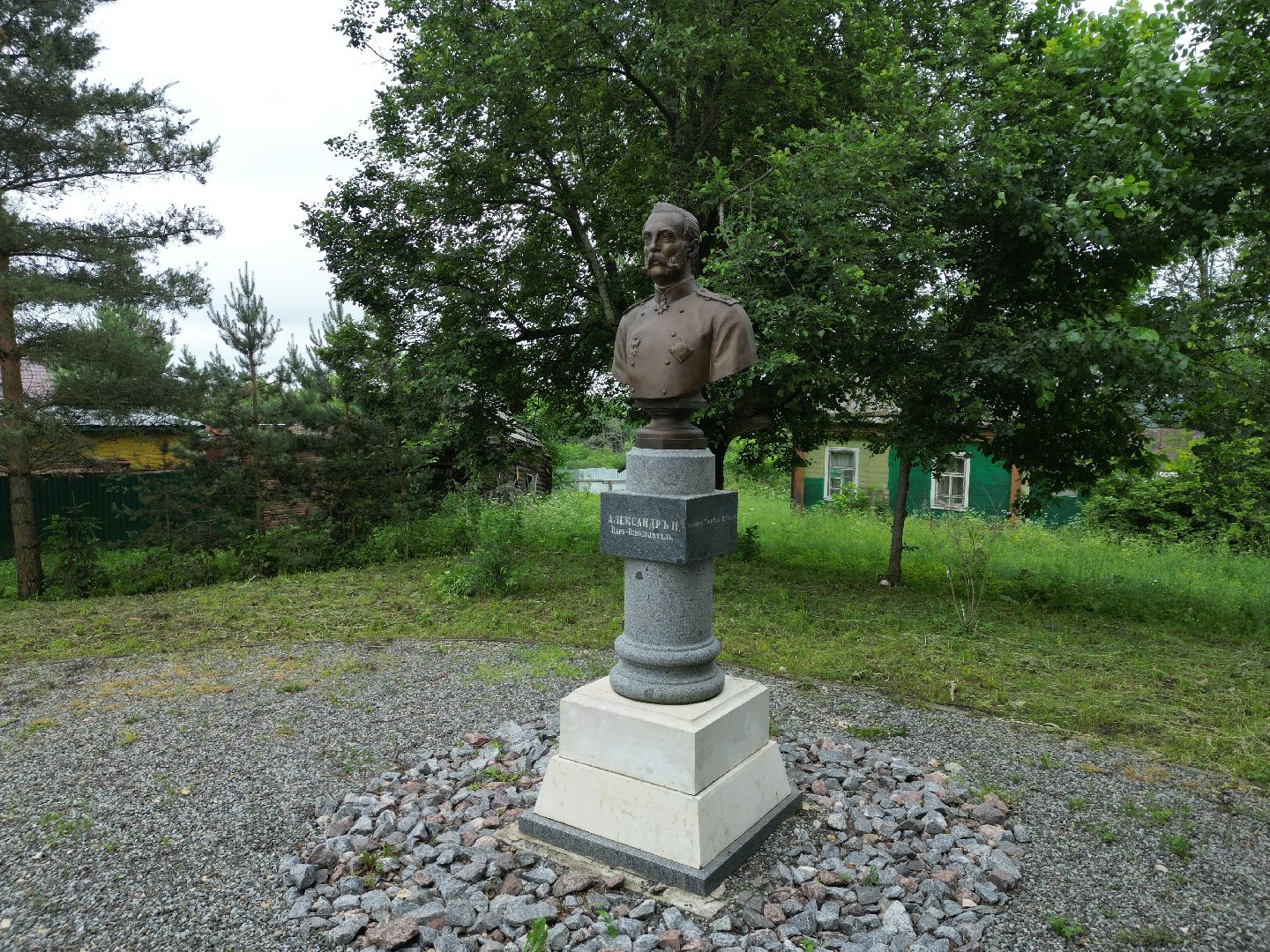 видео с коптера, памятник, бюст,