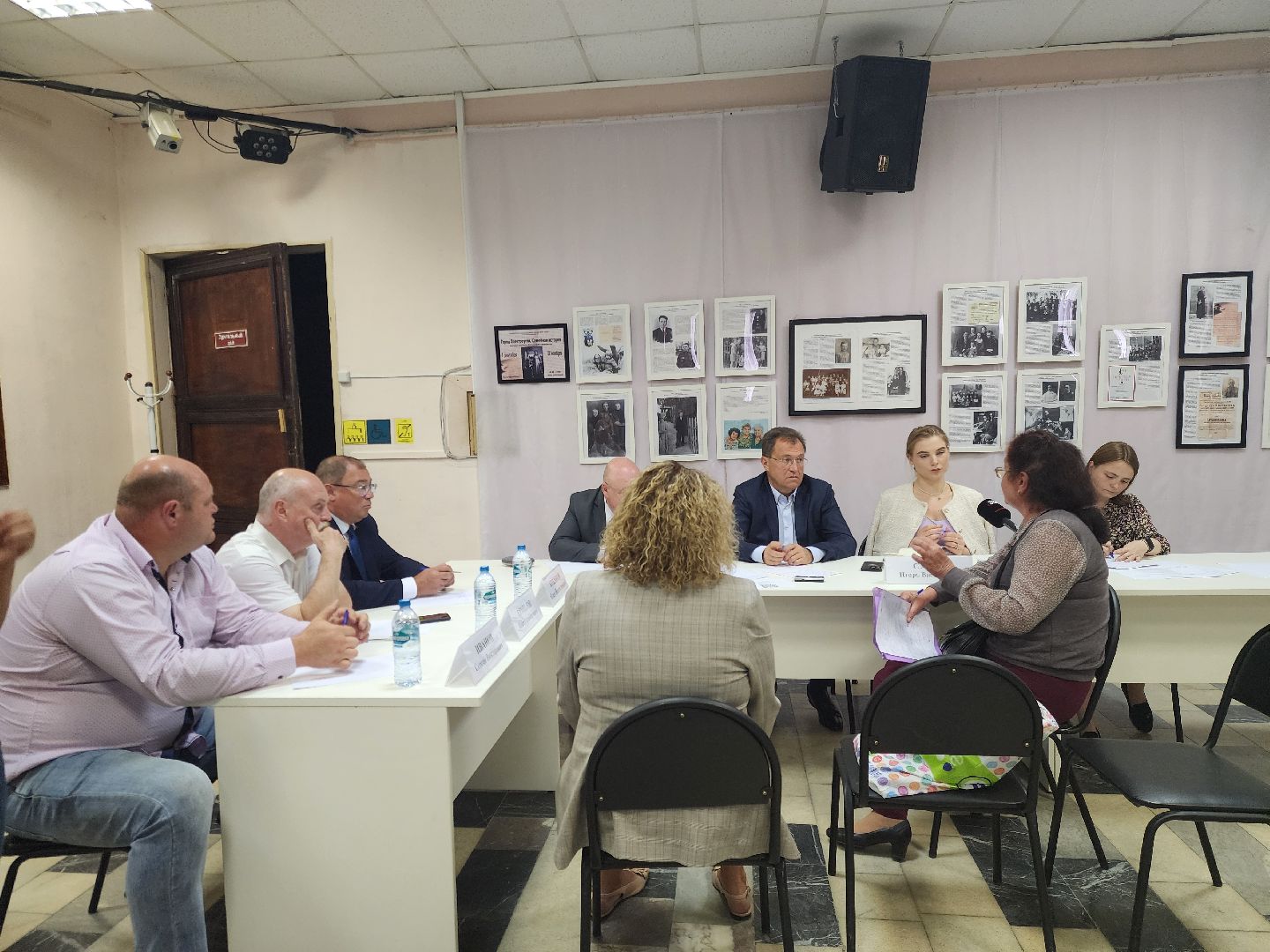 жители, общество, электроугли, выездная администрация, глава богородского округа, протечка крыши, управляющая компания, власть,