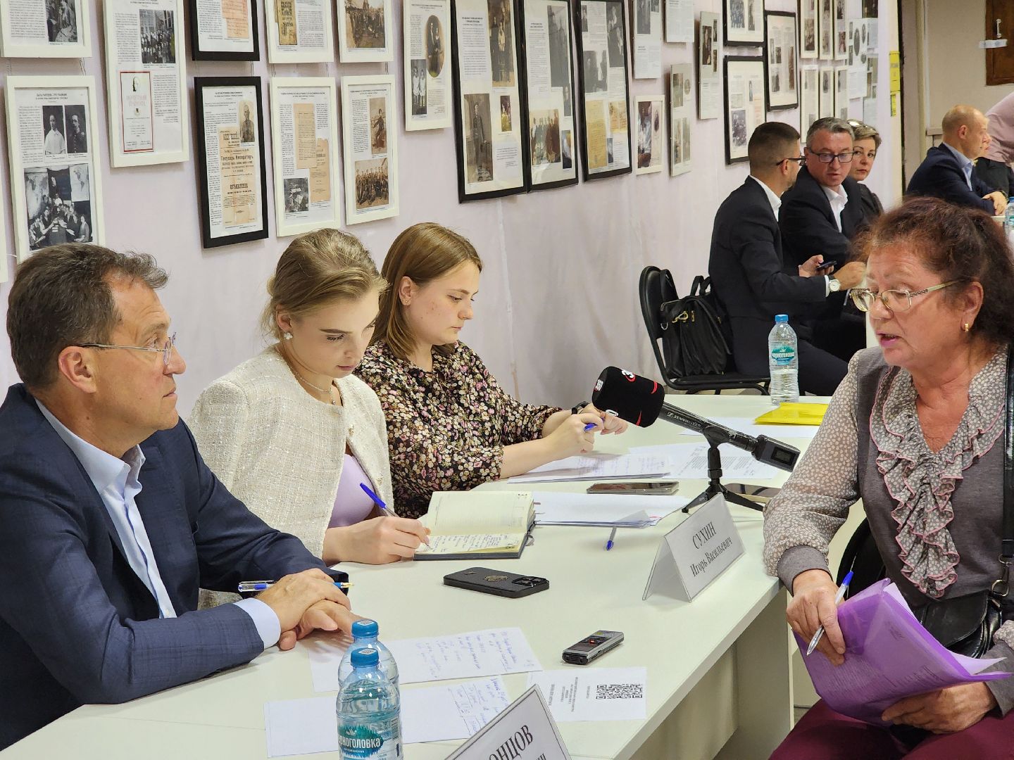 жители, общество, электроугли, выездная администрация, глава богородского округа, протечка крыши, управляющая компания, власть,