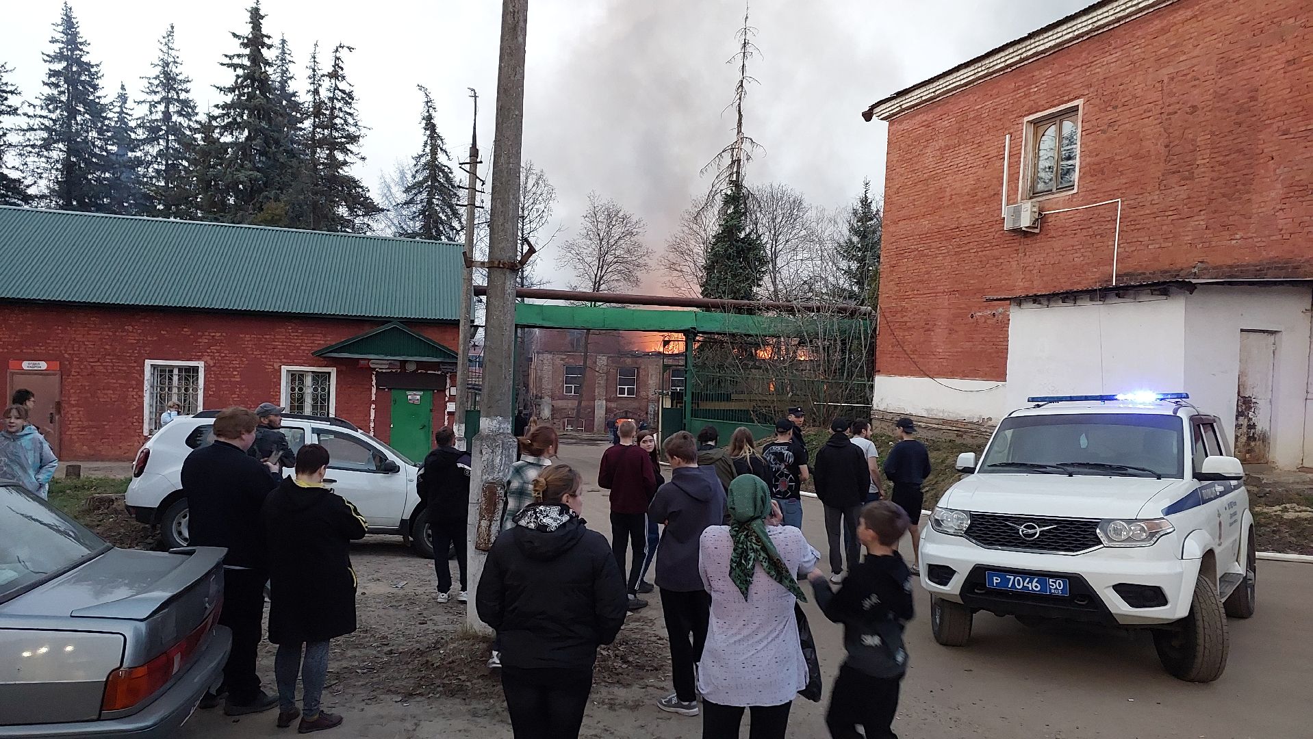 пожар, серпухов, мчс, чп, пожарные, бумажная фабрика