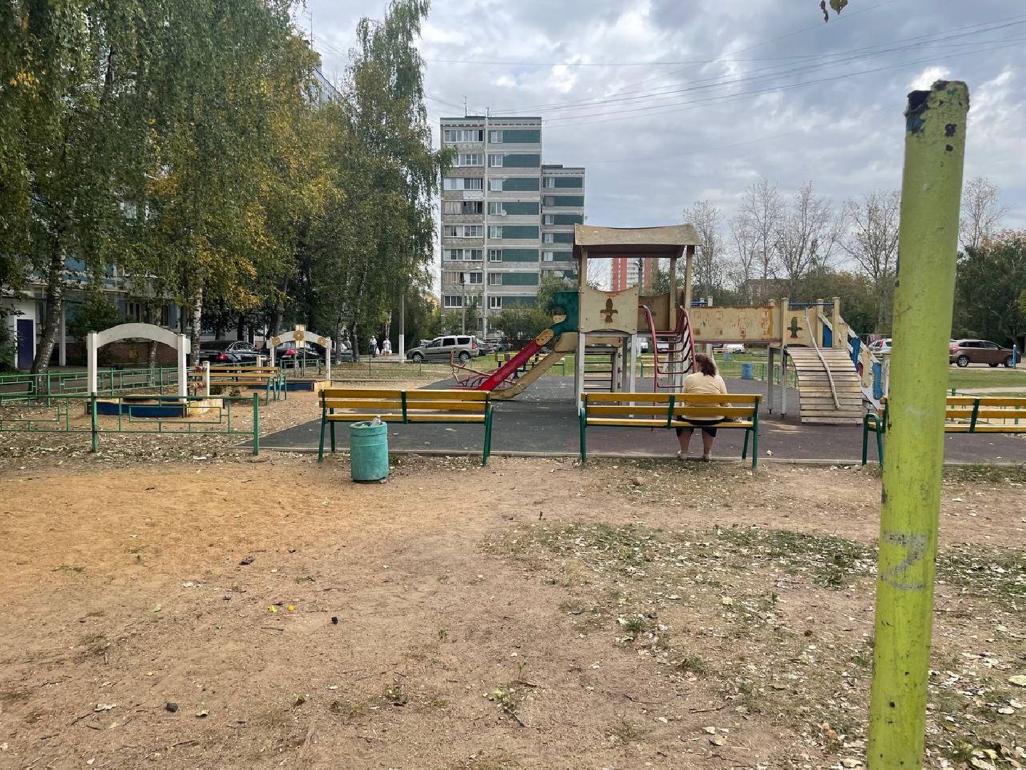 Дмитров, Выездная администрация, Дмитровский мебельный комбинат,