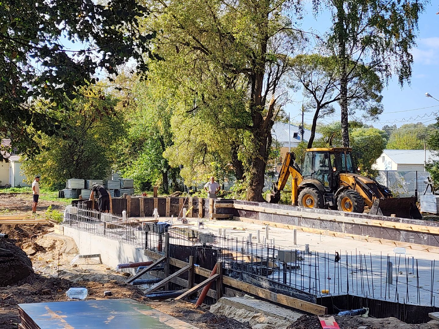 Чехов, бульвар Чехова, сквер Чехова, реконструкция, благоустройство, фонтан, пешеходные дорожки, озеленение, арт объекты, освещение, качели, нацпроект Жилье и городская среда, формирование комфортной городской среды,