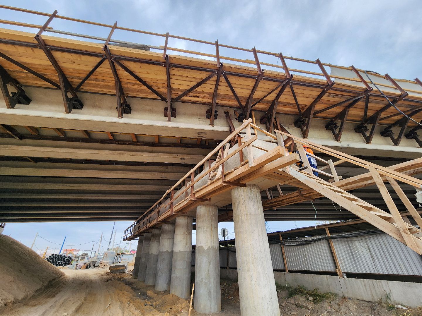 реконструкция каширского шоссе, развязка каширского и володарского шоссе, строительство новых съездов, каширское шоссе, ленинский округ, строительство дорог,