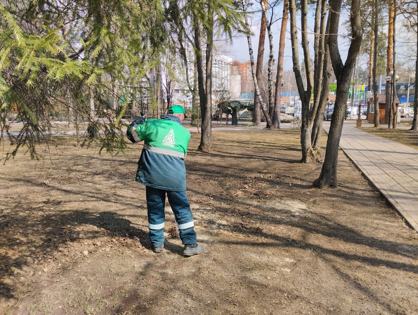 парки, уборка