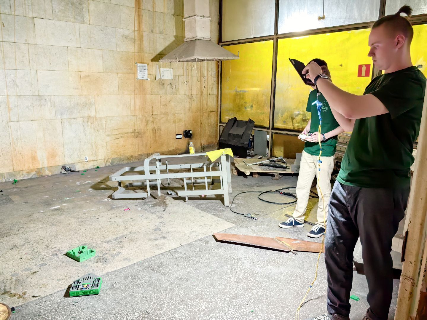 команды 2ФМ и 2ФМ2, форум Технопром, Робот PinkPong, робот GreenPong, бой, мини-роботы,