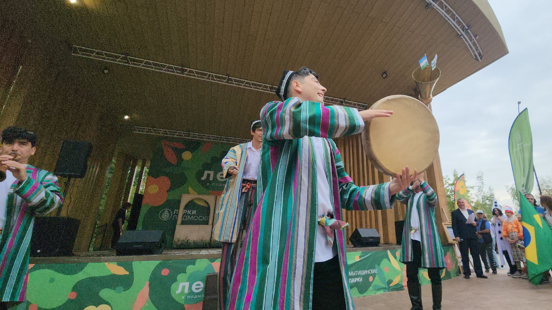 театр кукол огниво,