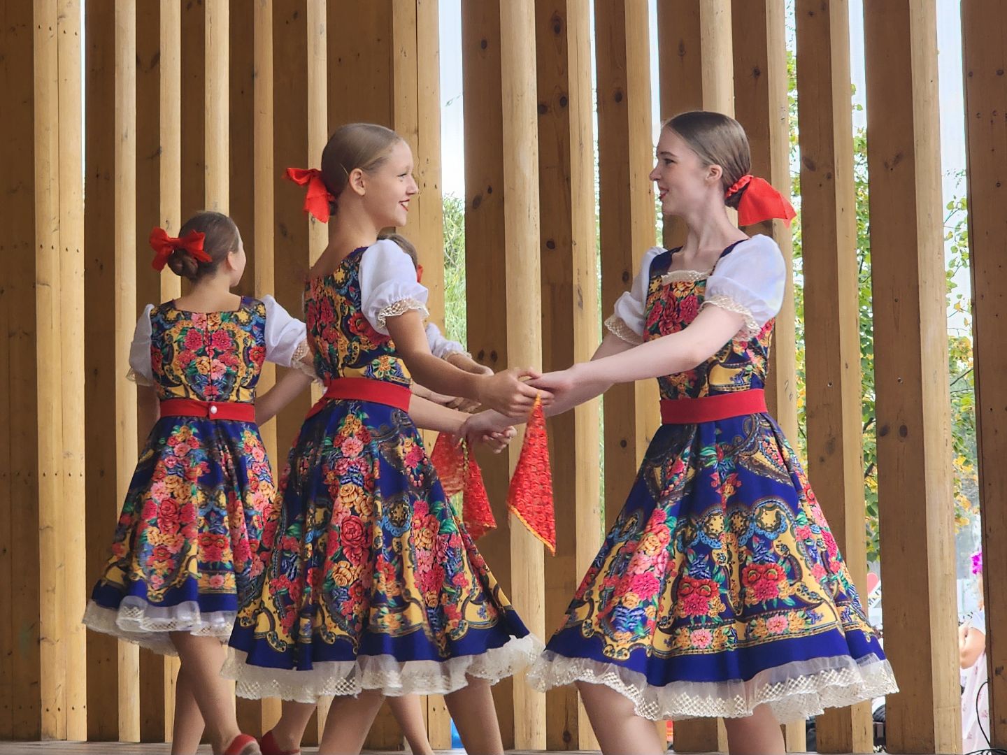 театр кукол огниво,