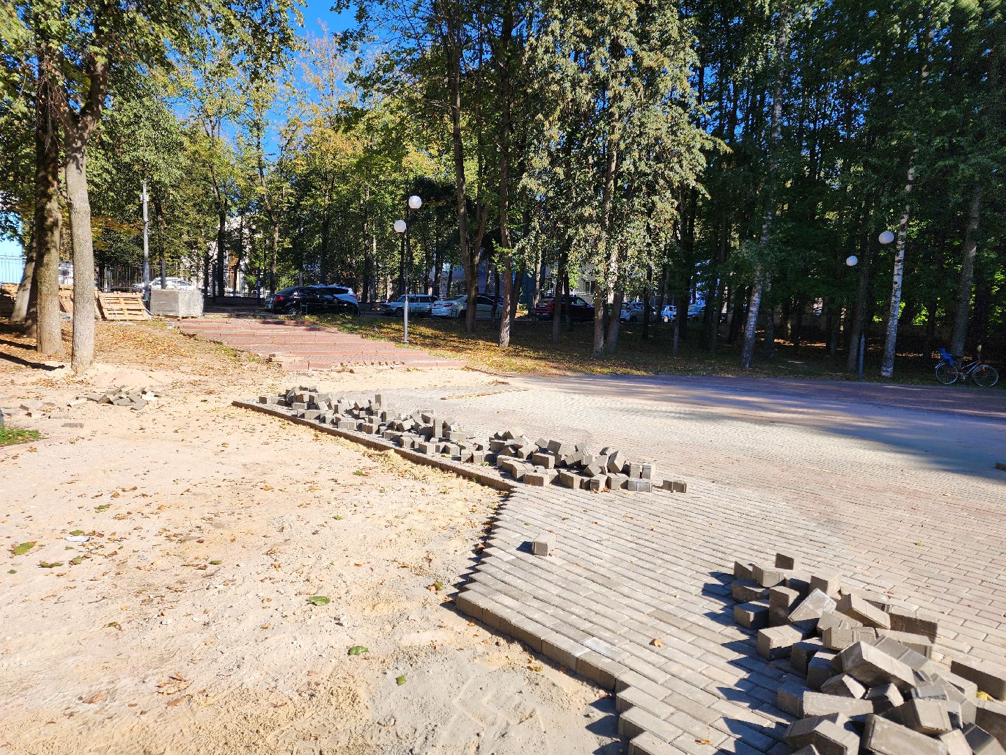Чехов, сквер Ветеранов, благоустройство, новое покрытие, формирование комфортной городской среды, замена брусчатки,