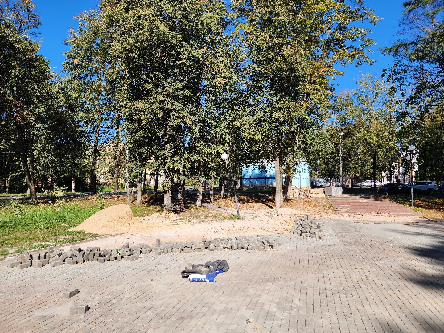 Чехов, сквер Ветеранов, благоустройство, новое покрытие, формирование комфортной городской среды, замена брусчатки,