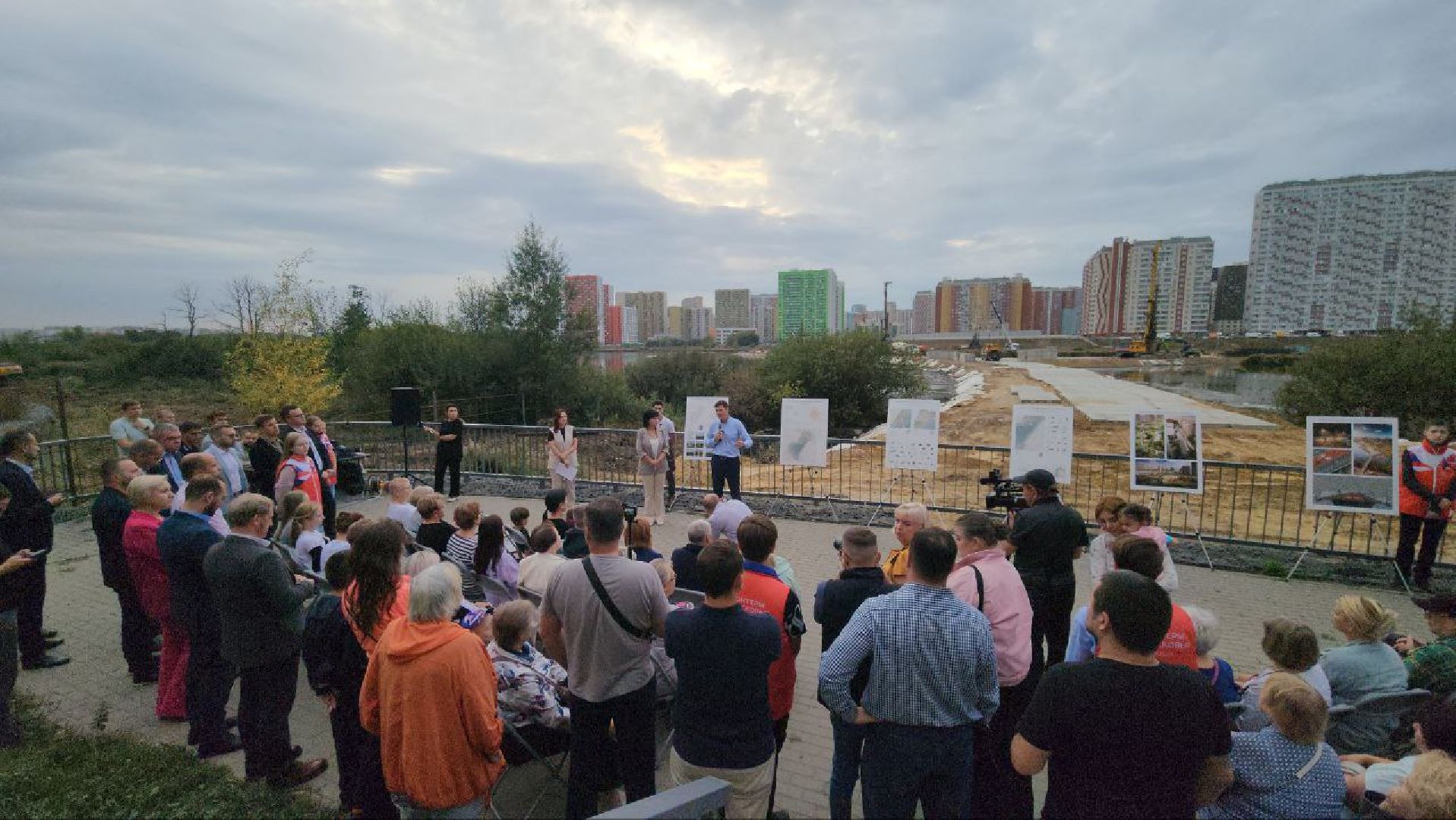 люберцы, благоустойство, озеро черное, мост Дружба, выездная администрация,