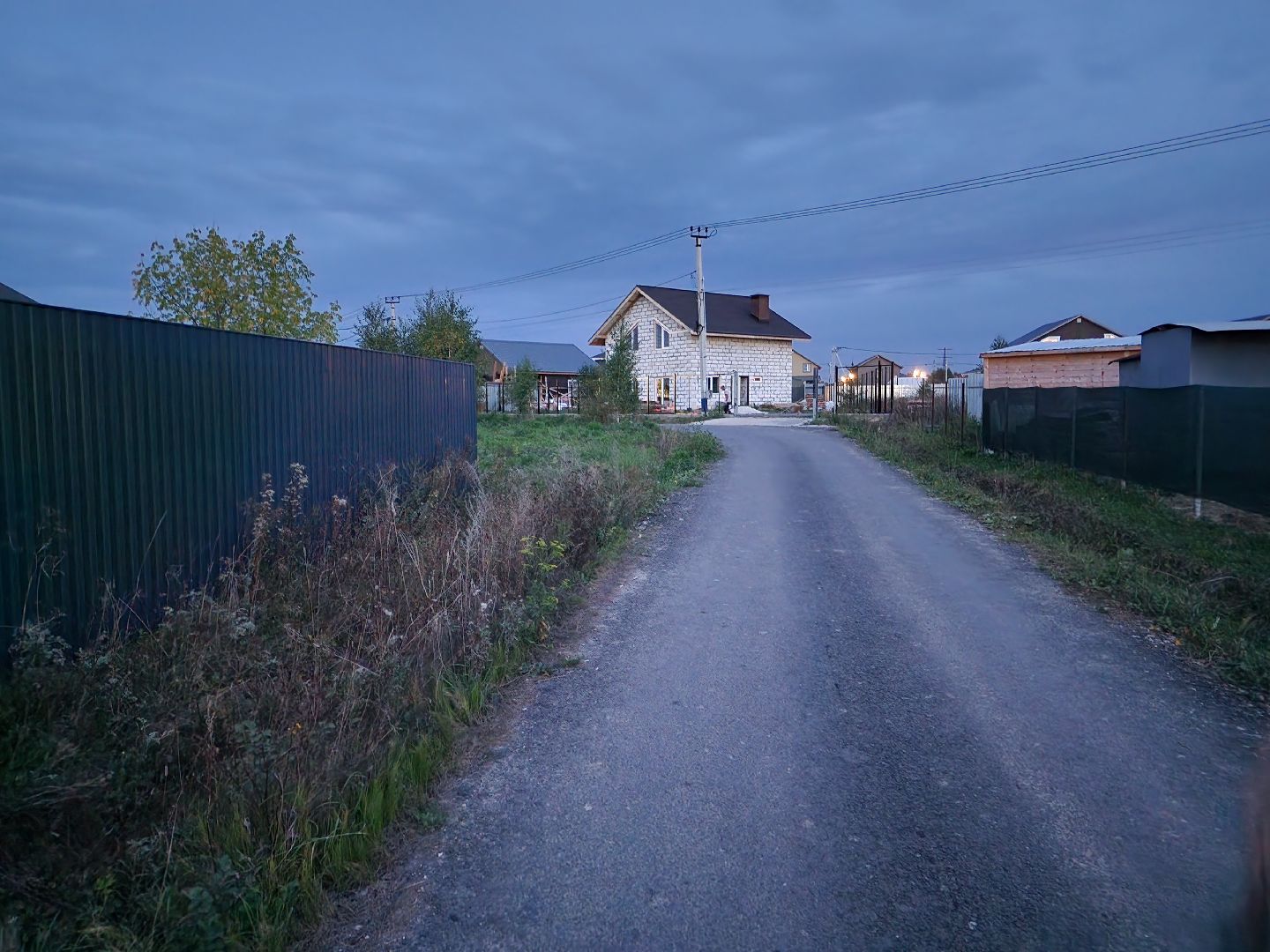 Чехов, поселок Васькино, выездная администрация, встреча с жителями, обращения жителей, Елена Валяева, многодетная мама, жильё, земельные участки, освещение, пешеходный переход, электроснабжение, контейнерная площадка,