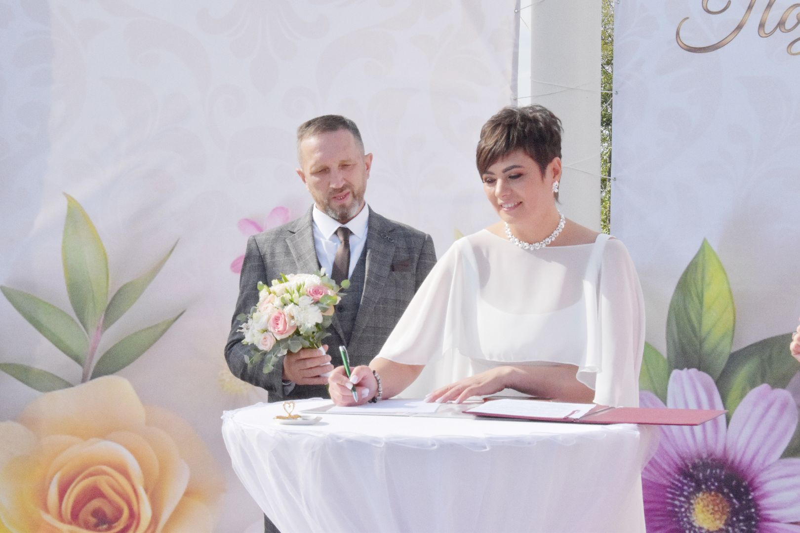 свадьба, выездная регистрация брака, парк крестов брод, Рошаль,