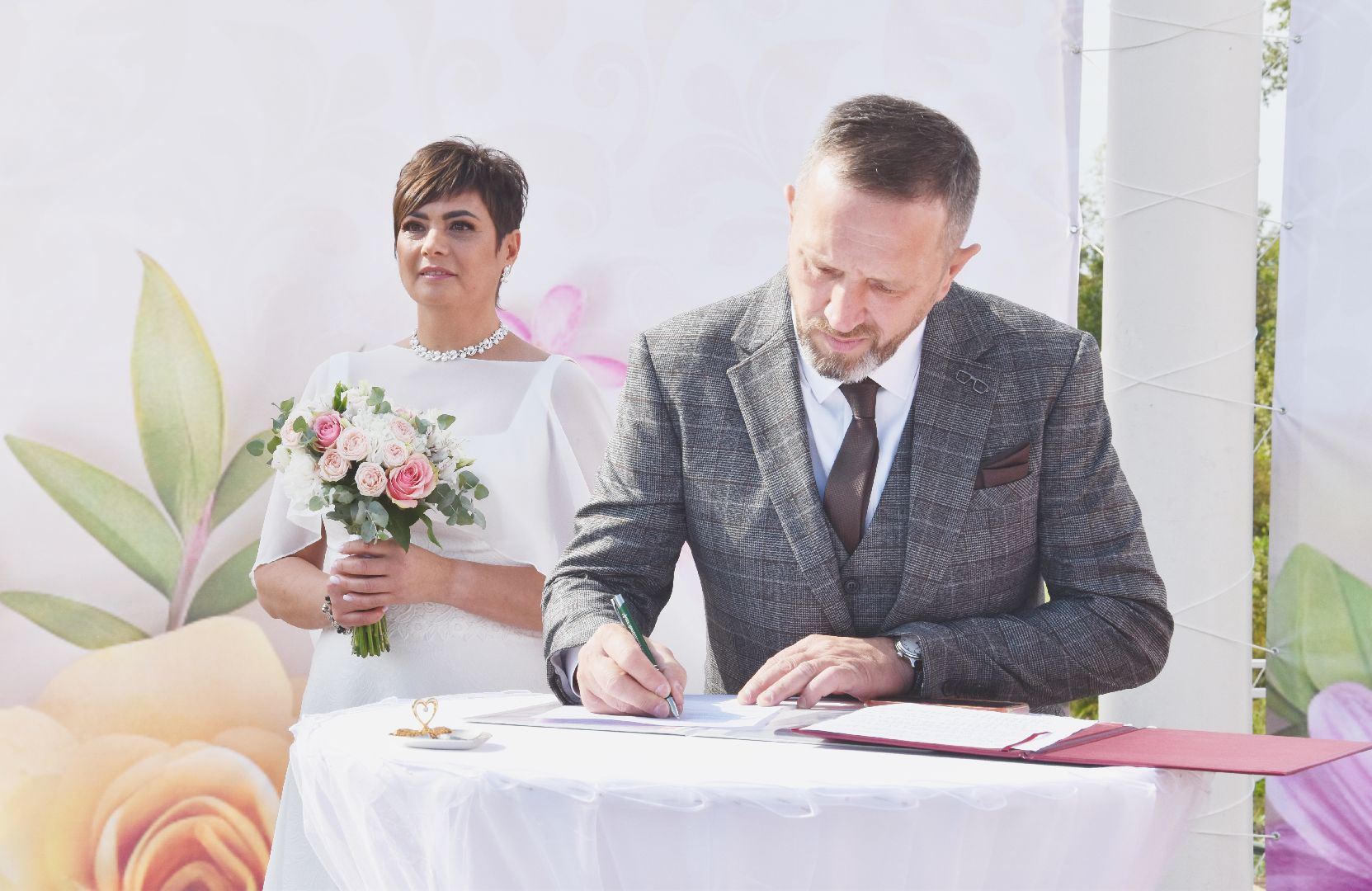 свадьба, выездная регистрация брака, парк крестов брод, Рошаль,