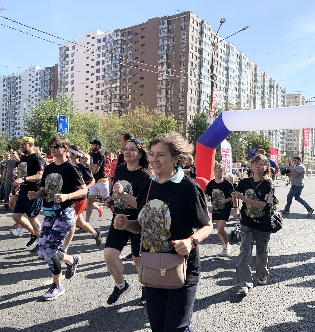 Балашиха, Подмосковье, Мурал военкору Семену Еремину, День города Балашиха,