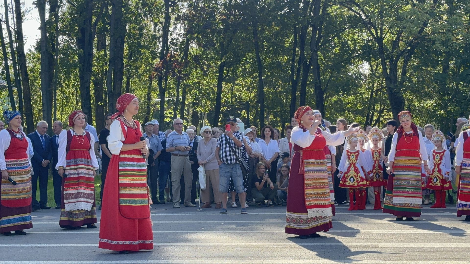 сквер, микрорайон заря, благоустровйство, день города балашиха,