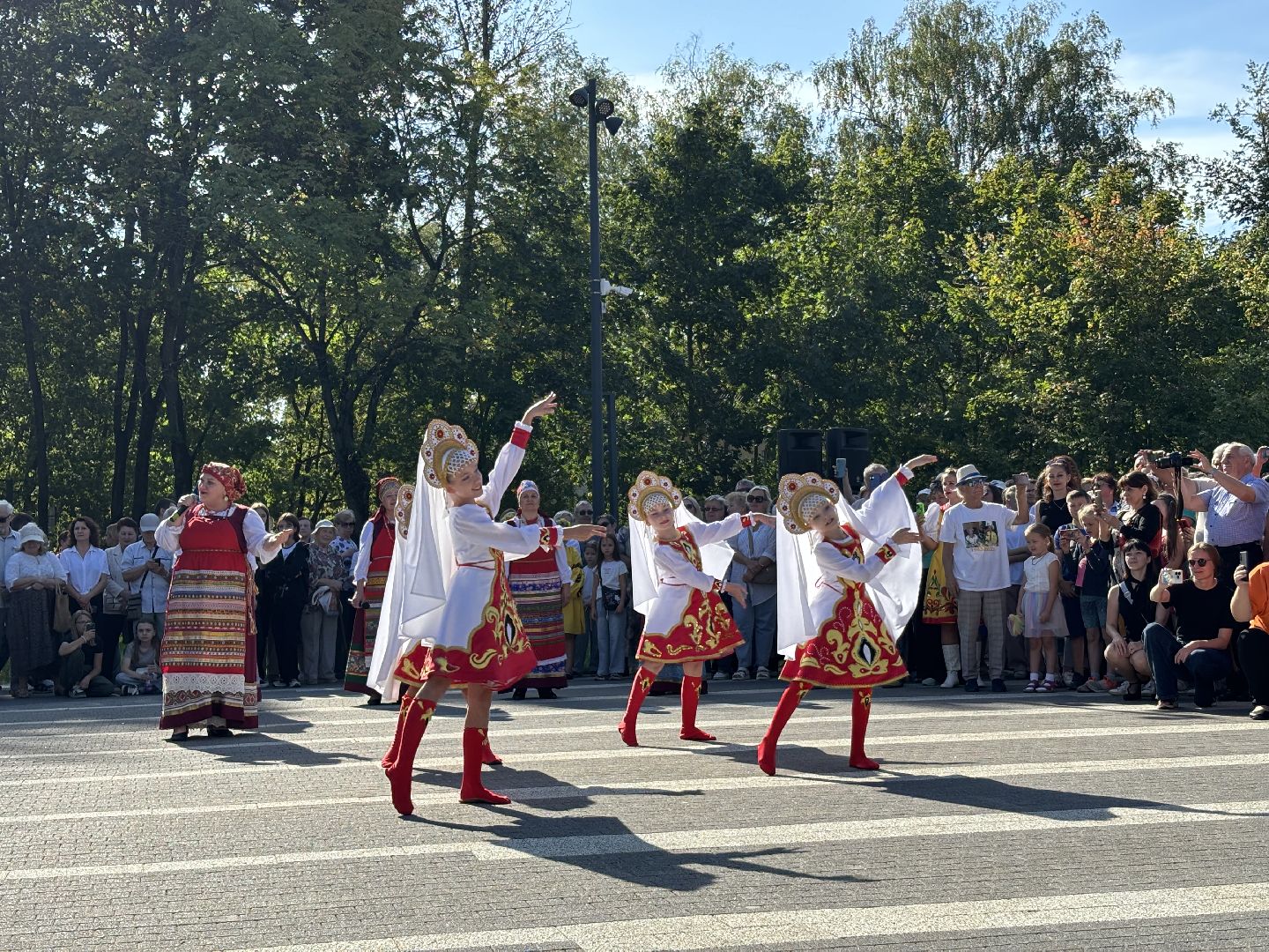 сквер, микрорайон заря, благоустровйство, день города балашиха,