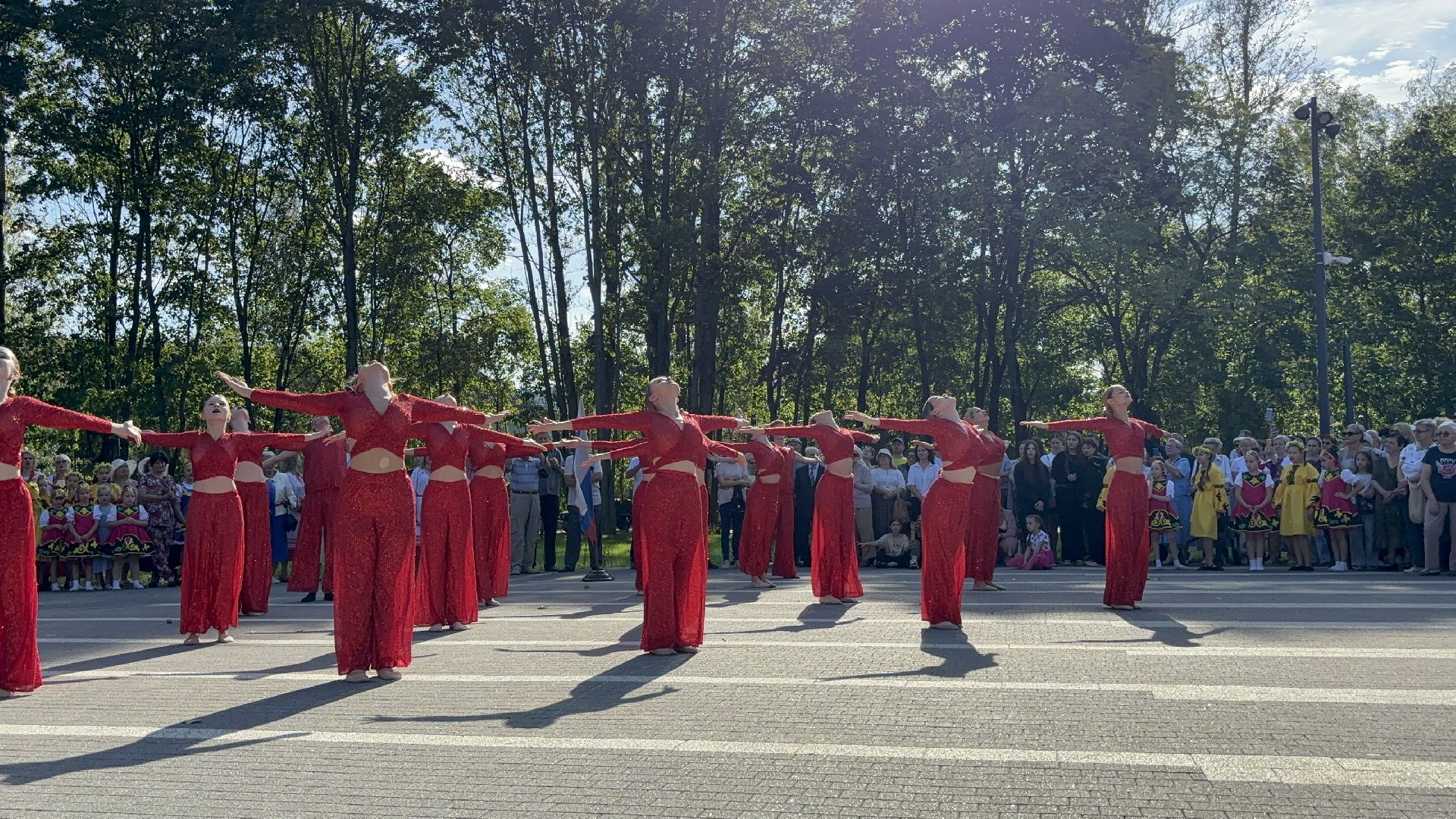 сквер, микрорайон заря, благоустровйство, день города балашиха,