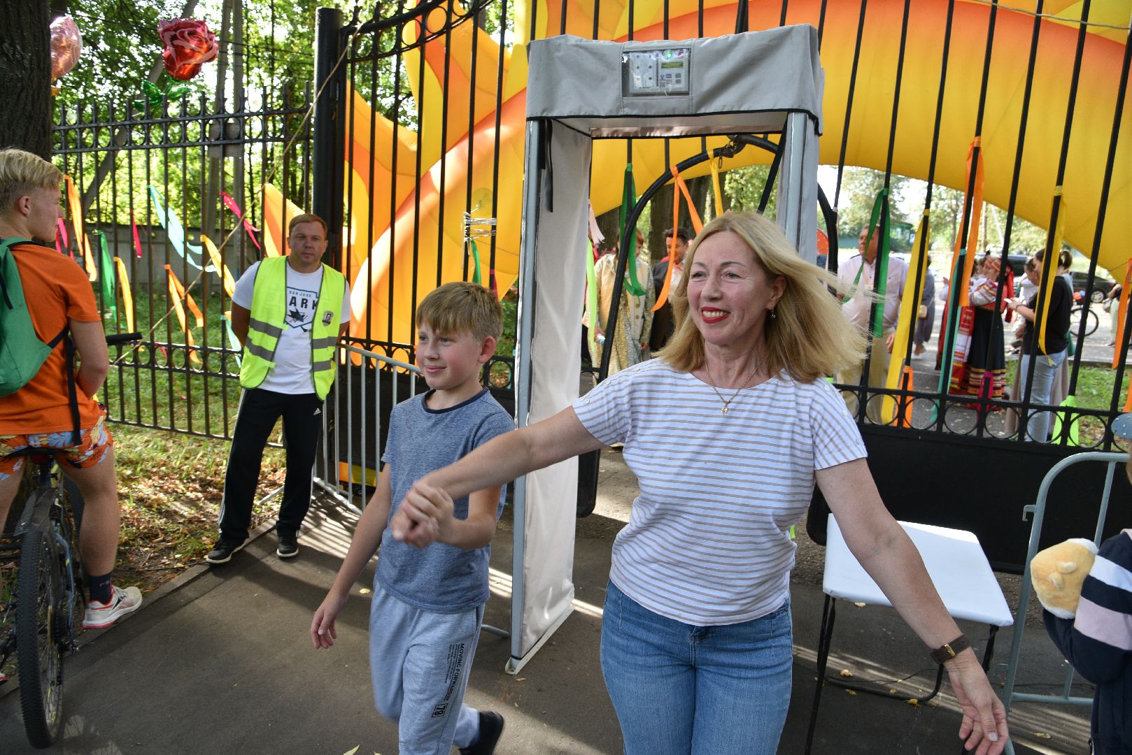 лотошино, лотошинский парк, разгуляй, парки подмосковья, фестиваль народного творчества,