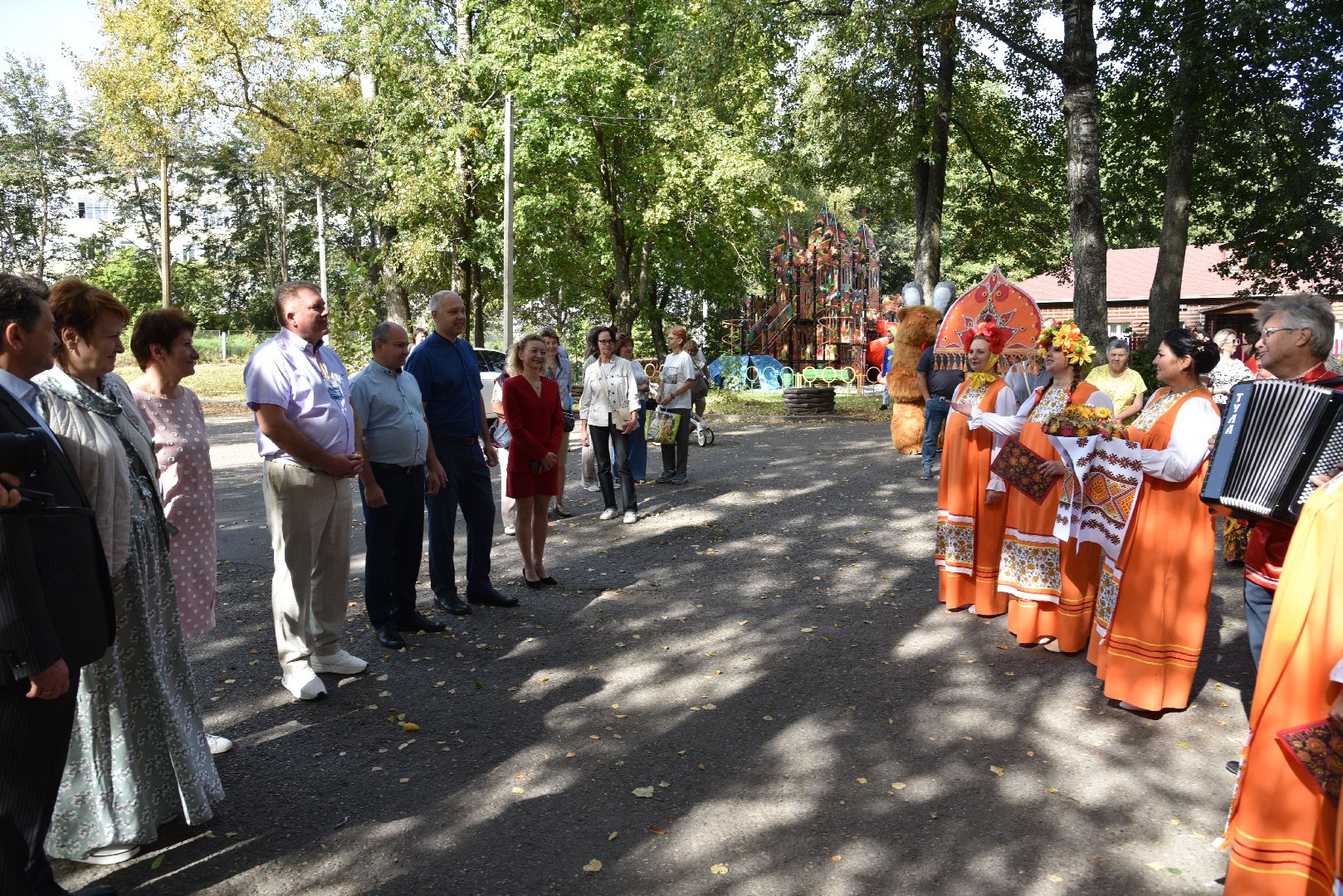 лотошино, лотошинский парк, разгуляй, парки подмосковья, фестиваль народного творчества,