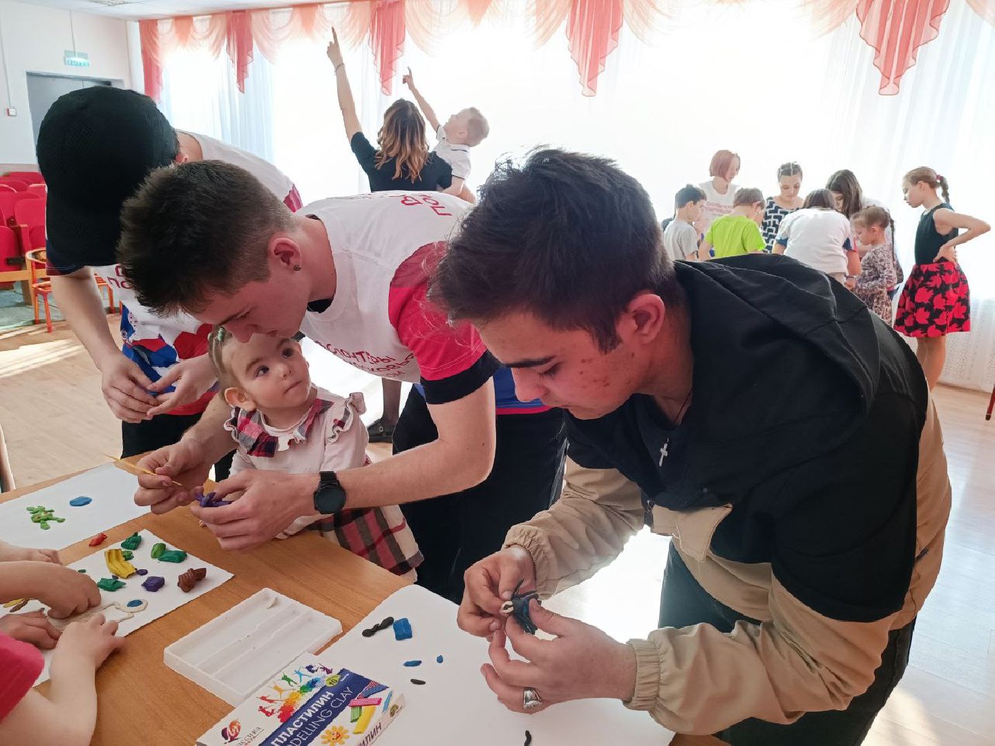 Можайск, Можайский го, Подмосковье, акция, дети, Семейный центр, День космонавтики, викторина, волонтёры