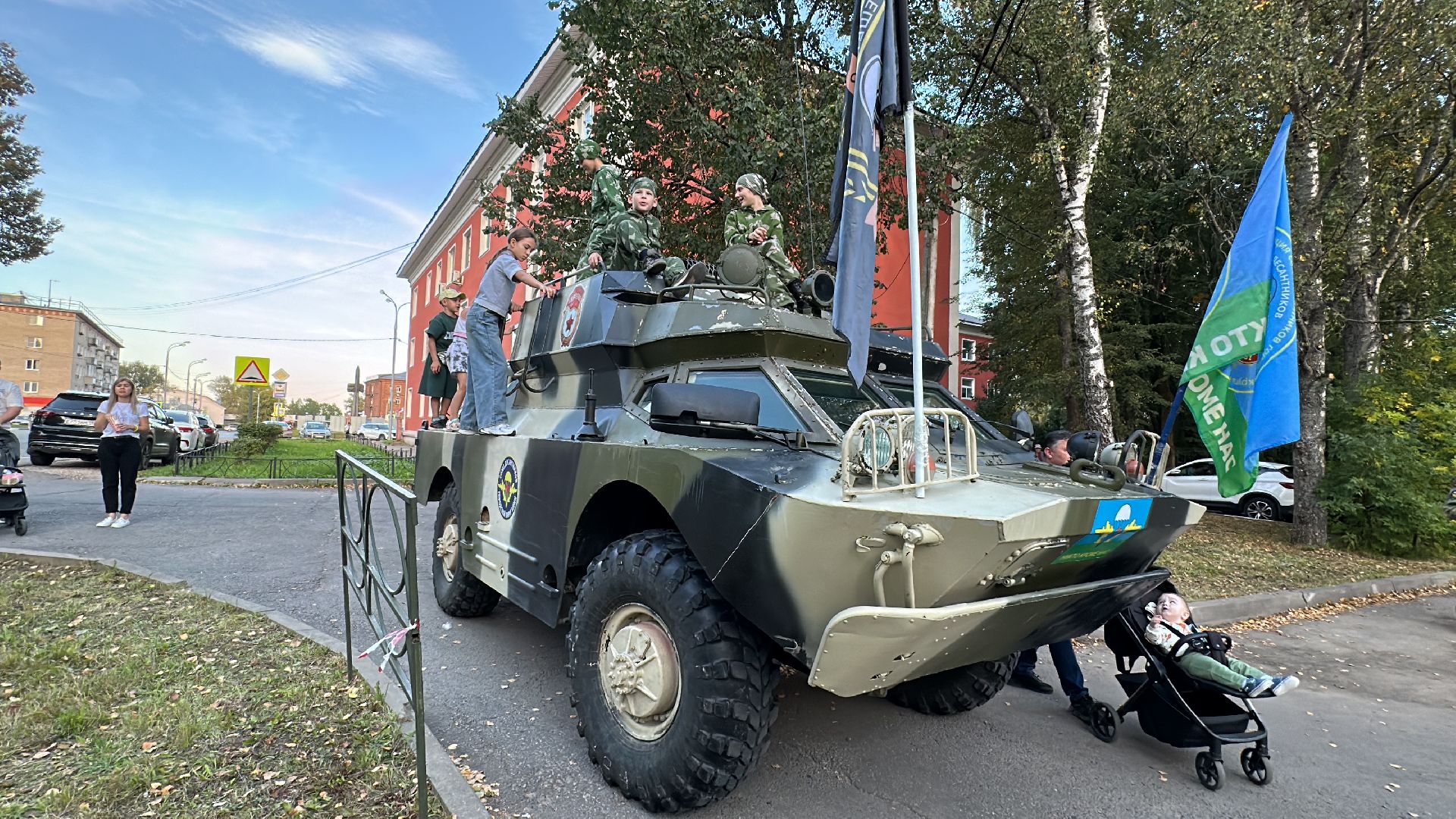 Клин, общество, выставка, вооружение,