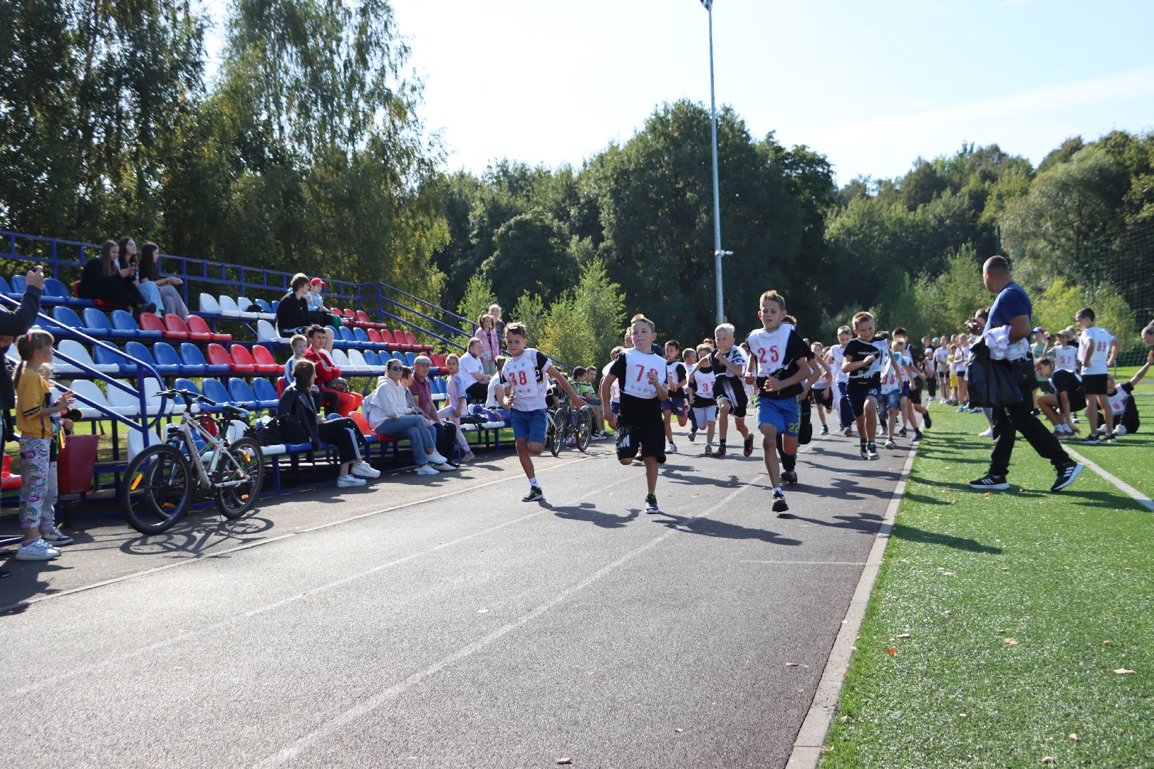 лотошино, лотошинский стадион, спорт, кросс, бег, дети,