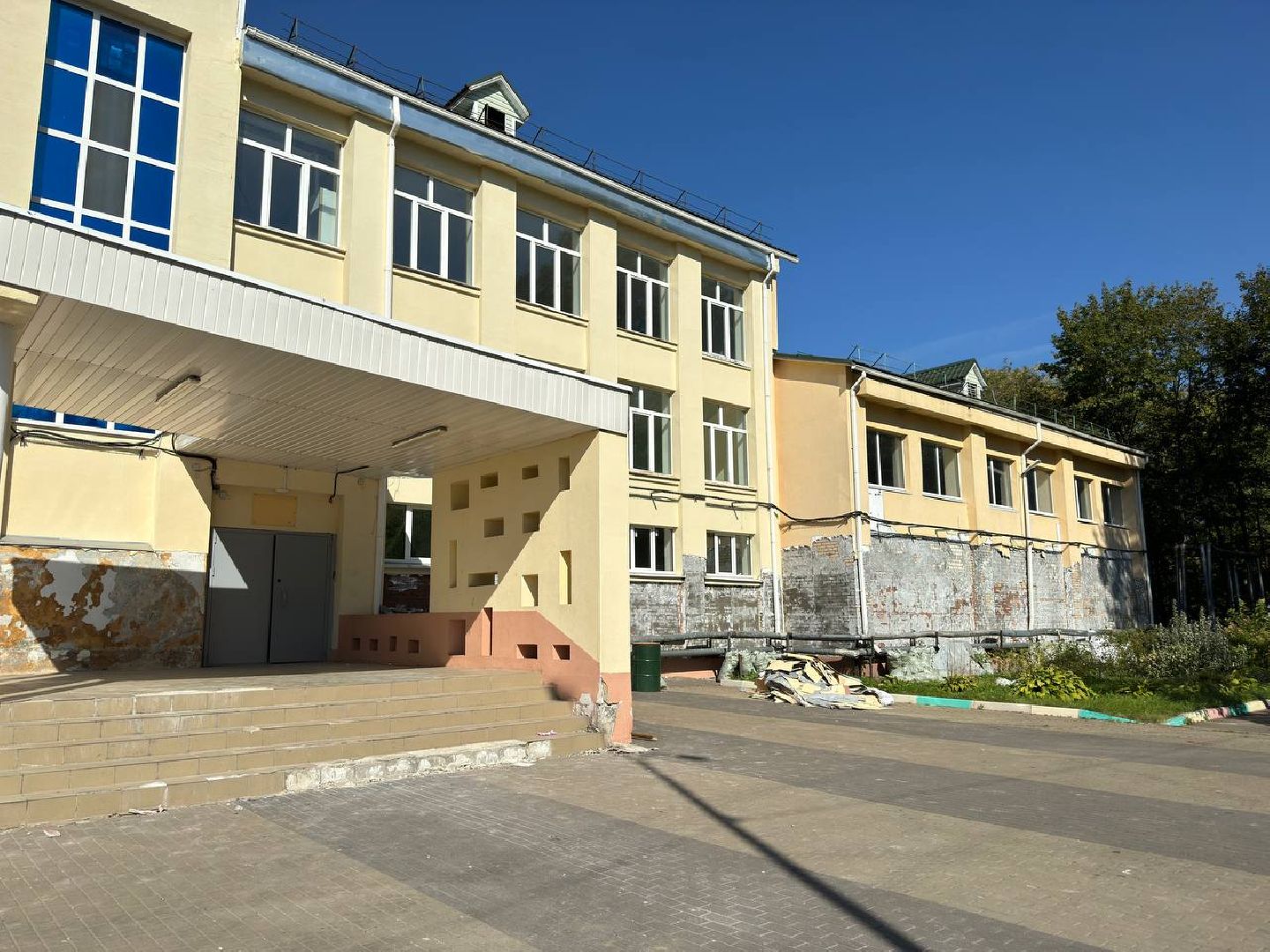 капитальный ремонт школы, фасадные работы, демонтаж, бригада, городской округ восход,
