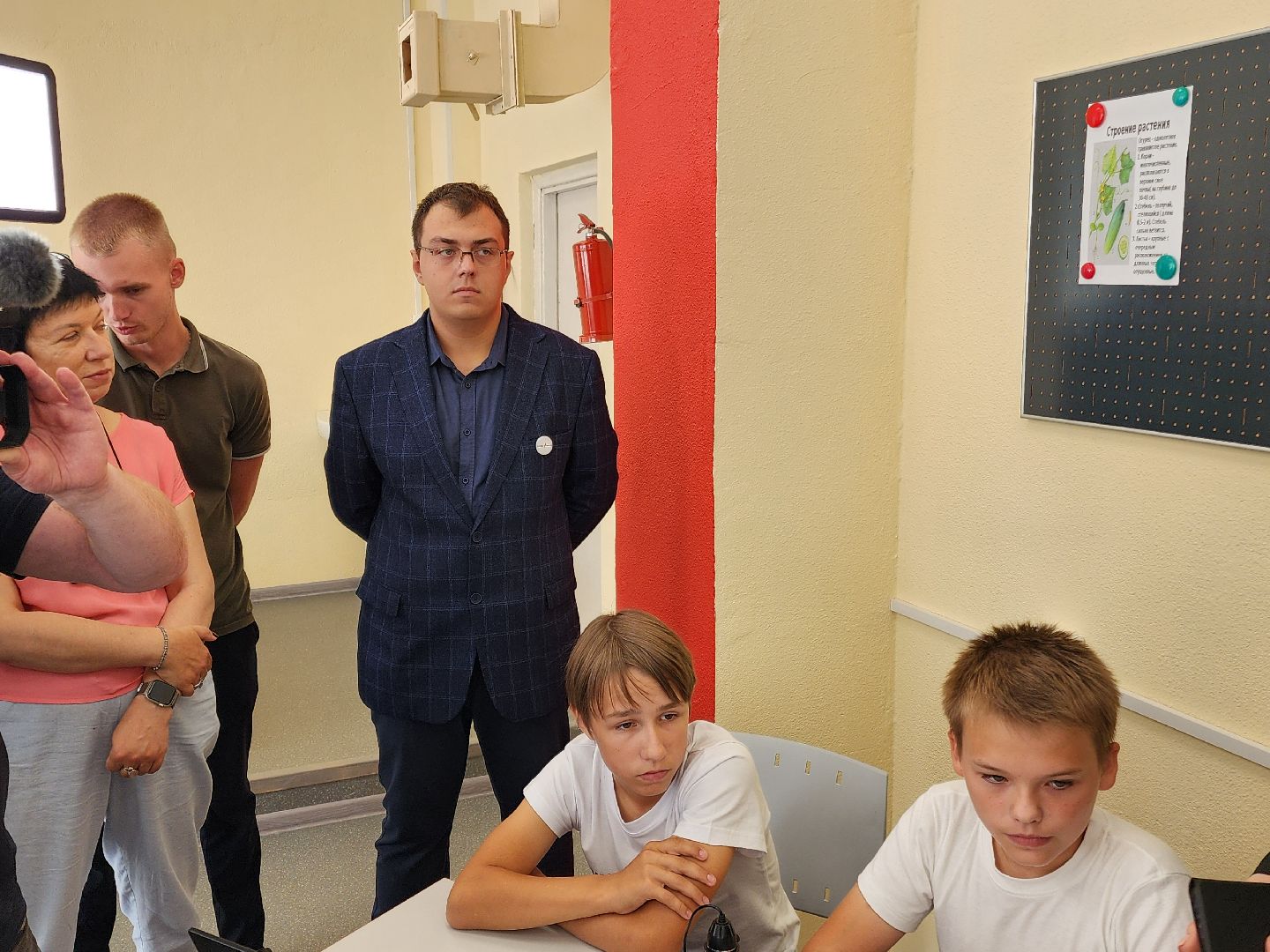 Чехов, школа 9, село Стремилово, учебный центр Точка роста, новый учитель физики, Иван Андреев, целевое направление,