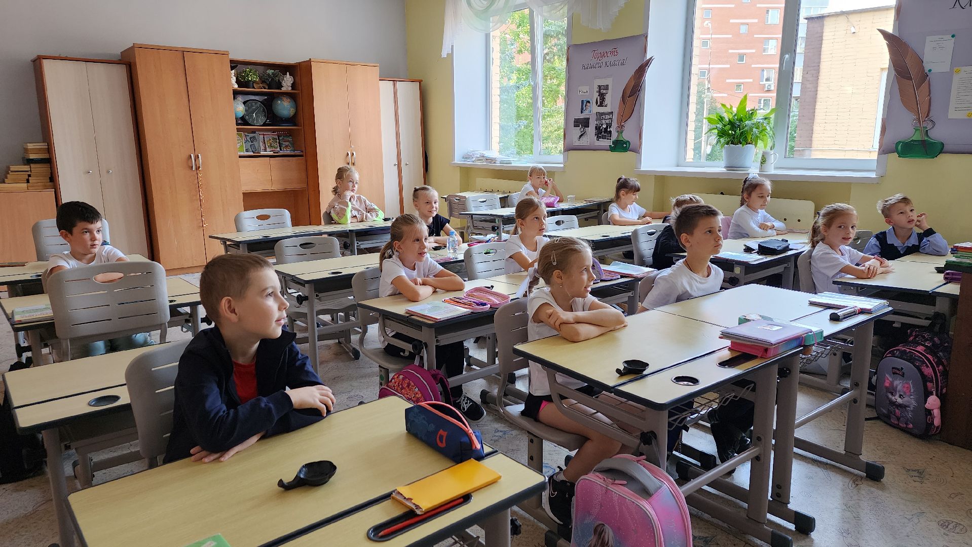 пушкино, китайский язык, лицей, пушкинский округ, культурный обмен,преподаватель,