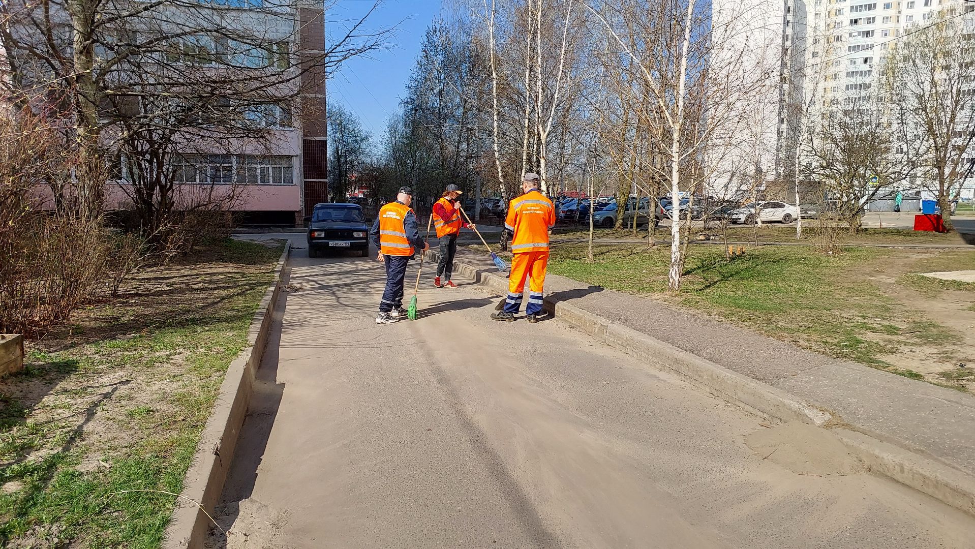 субботник, месячник по уборке, подмосковье, комбинат благоустройства, серпухов,