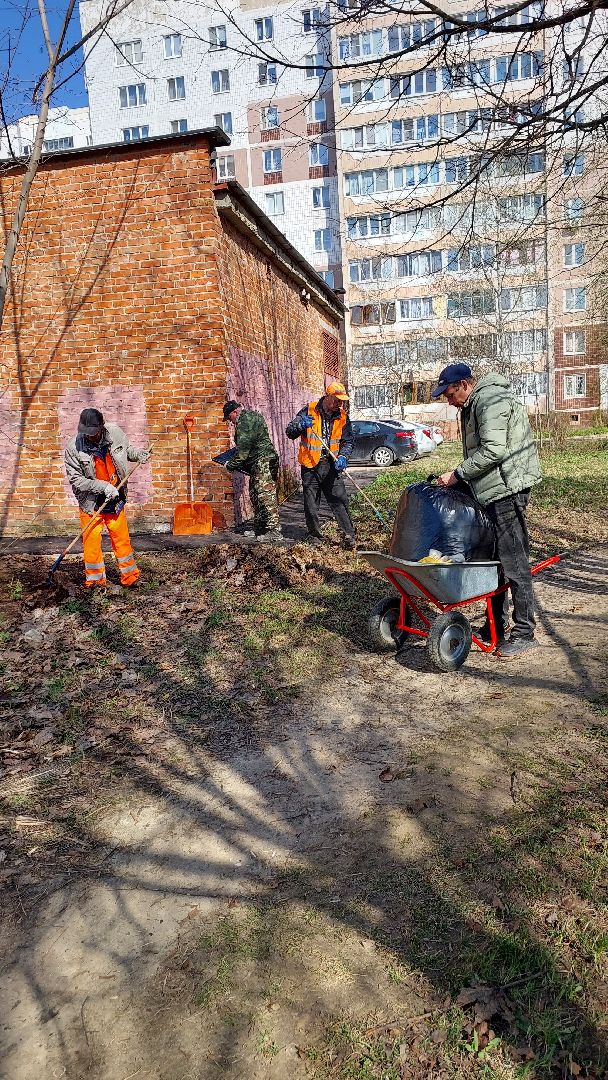 субботник, месячник по уборке, подмосковье, комбинат благоустройства, серпухов,