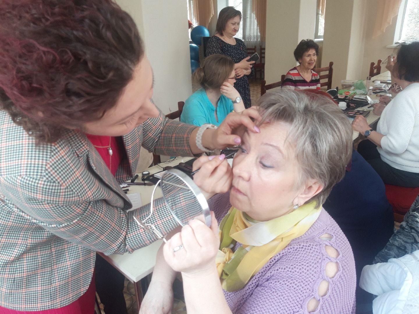 помощь людям, доброе дело, искусство,