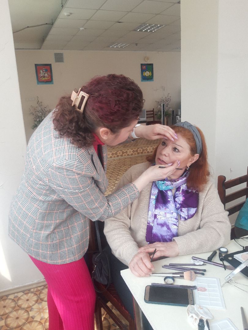 помощь людям, доброе дело, искусство,