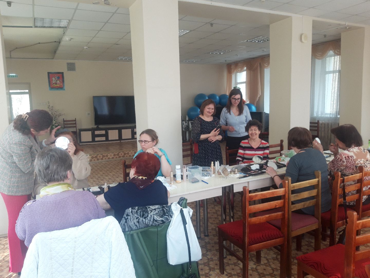 помощь людям, доброе дело, искусство,